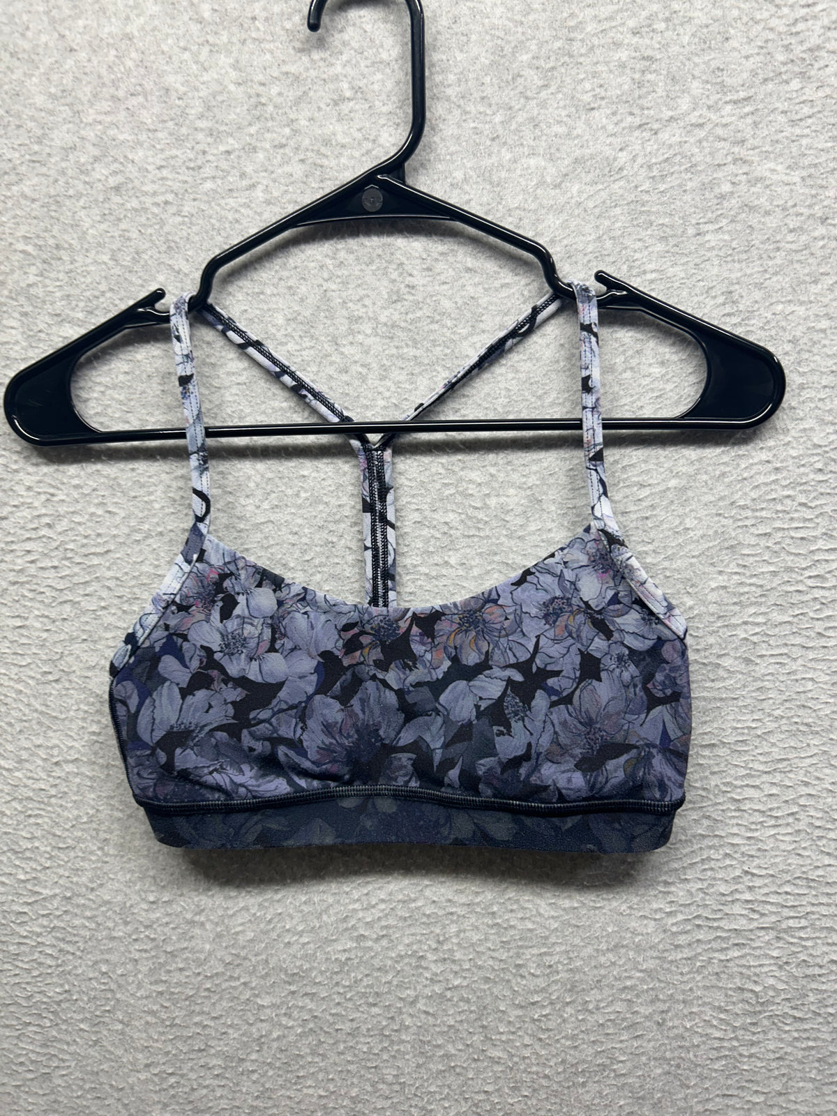 Lululemon Flow Y Bra Nulu Light Support, B/C Cup Size 6 Nightfall Blossom Multi Flow Y Loungline Bra Nulu