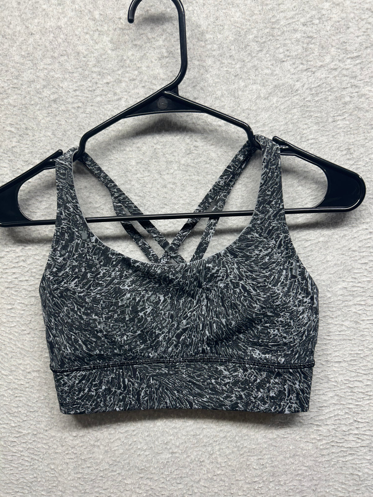 Lululemon Energy Bra Long Line Medium Support, B–D Cup Size 6 Topography Rhino Grey Multi