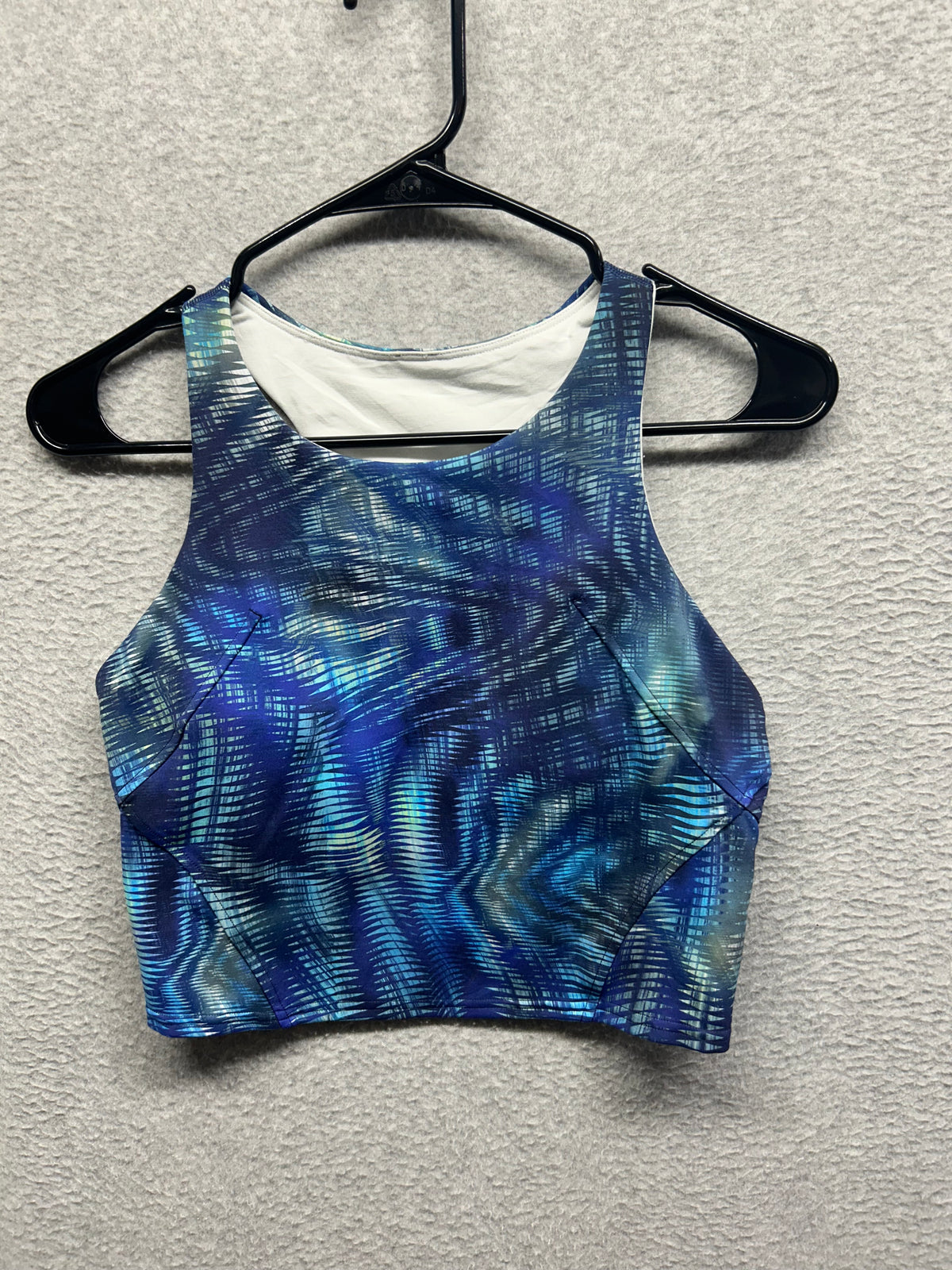 Lululemon Invigorate Training Tank Top Size 8 Shapeshifter Flux Blue Multi