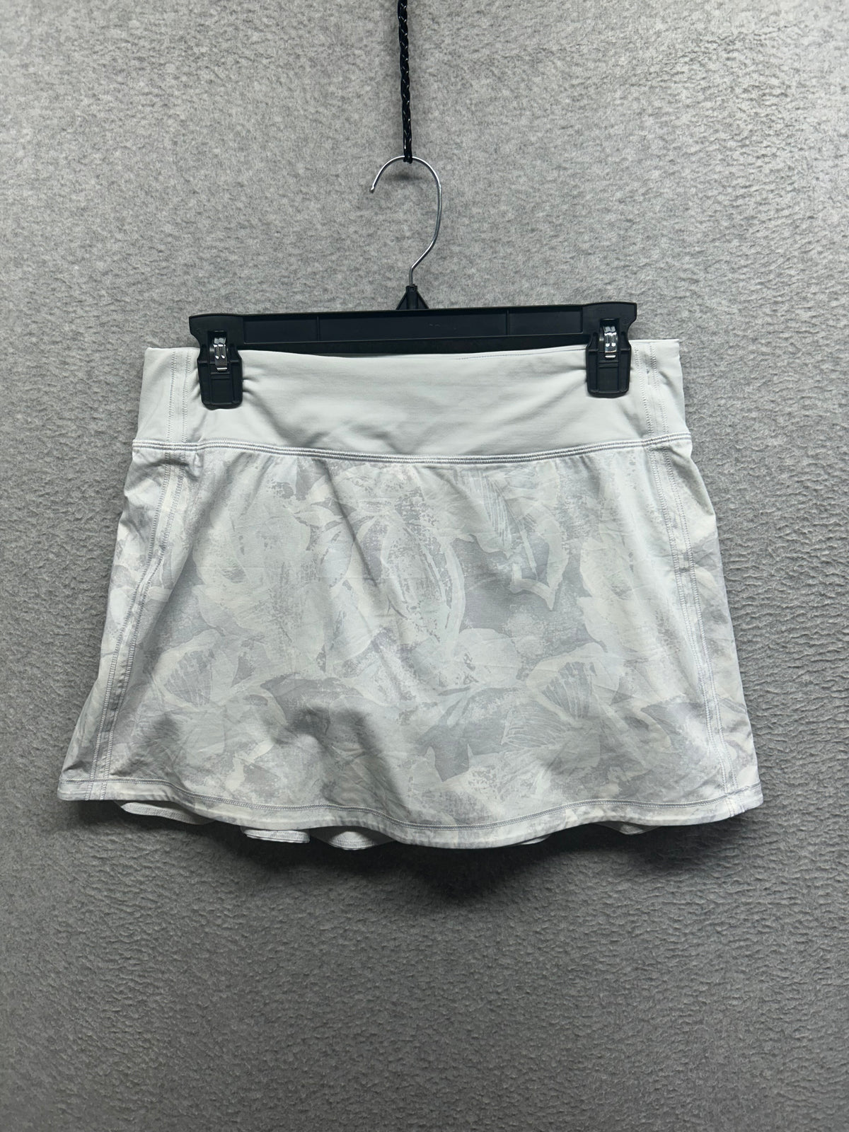 Lululemon Pace Rival Skirt (Tall) No Panels 15" Size 6 Mini Tropical Shadow Starlight Multi / Alpine White