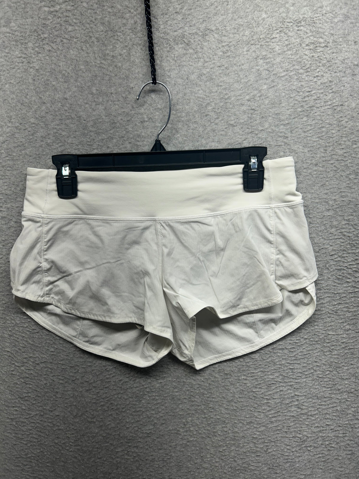 Lululemon Speed Up Short 2.5" Size 6 White