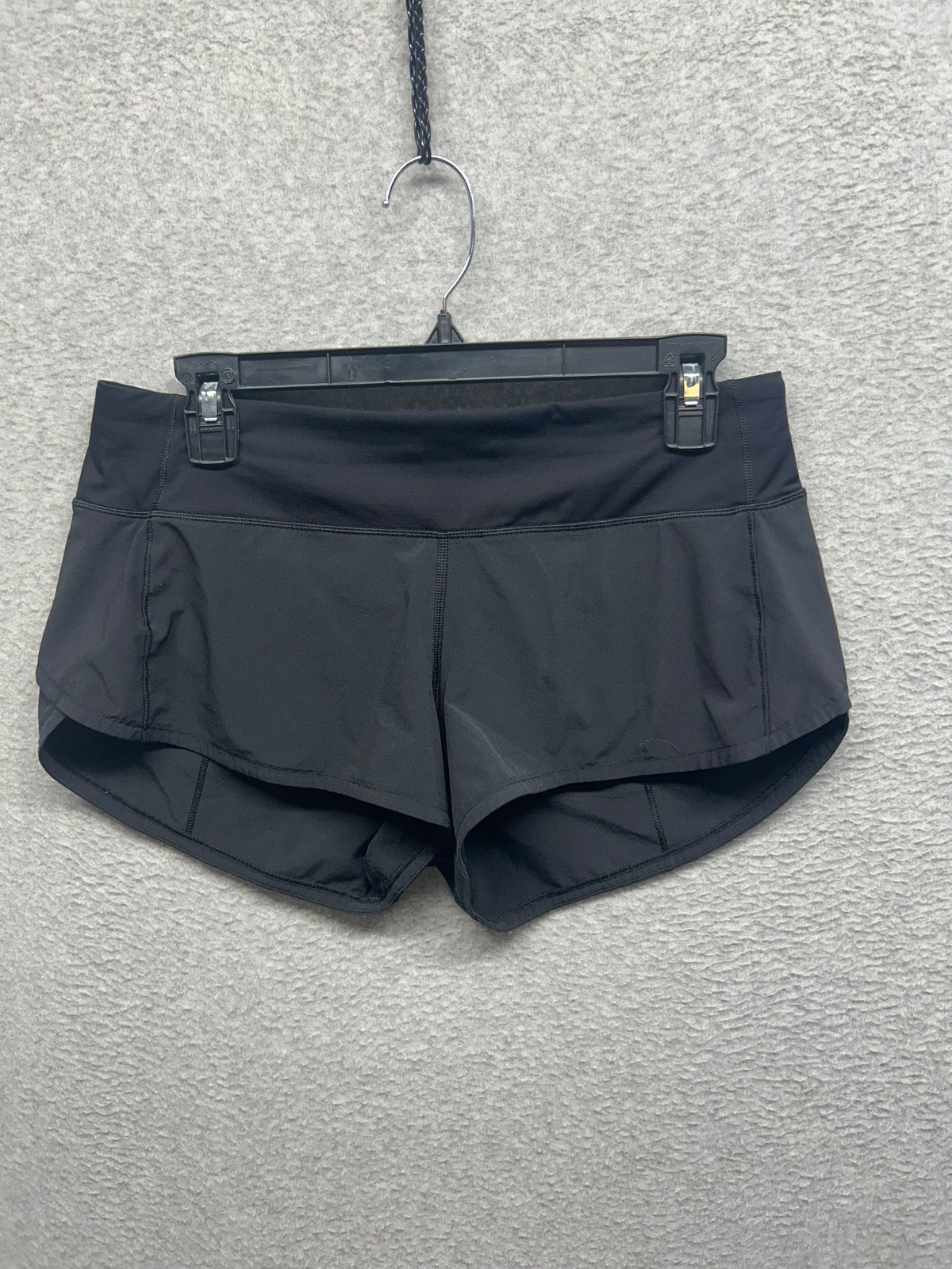 Lululemon Speed Up Short 2.5" Size 6 Black