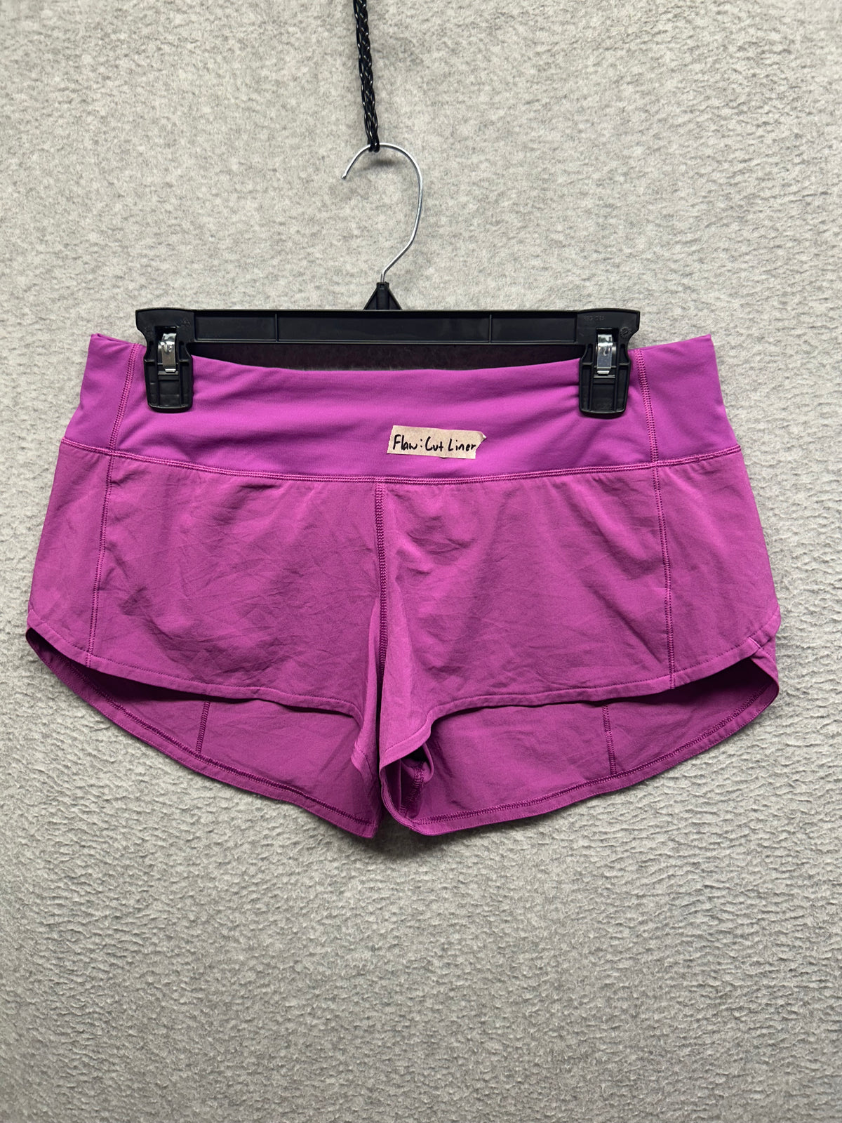 Lululemon Speed Up Low-Rise Lined Short 2.5" Size 6 Magenta Purple