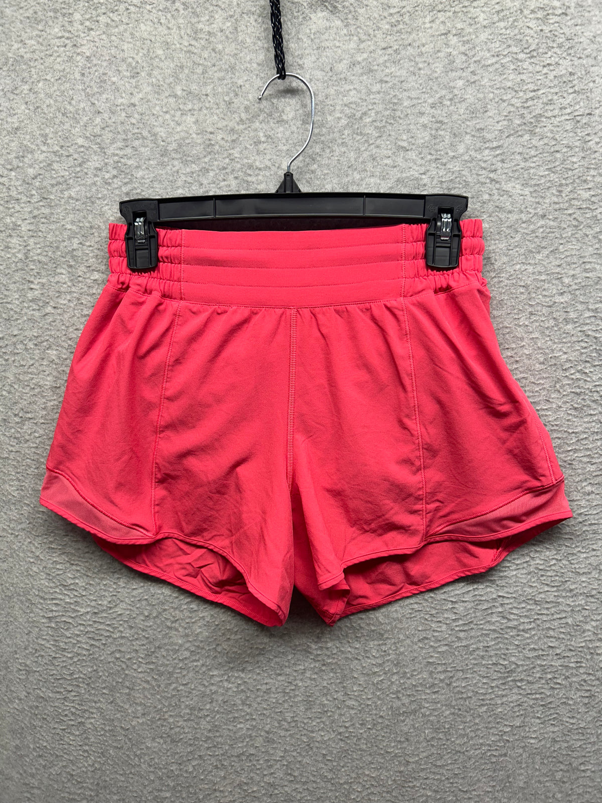 Lululemon Hotty Hot High-Rise Lined Short 4" Size 6 Raspberry Cream