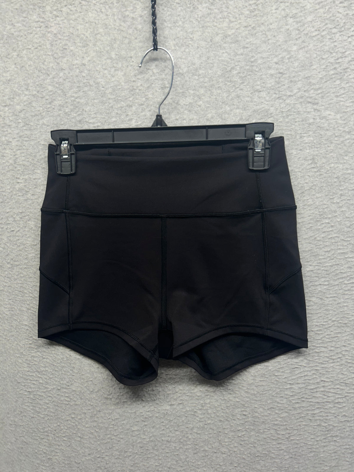 Lululemon In Movement Short Everlux 2.5" Size 8 Black (First Release)