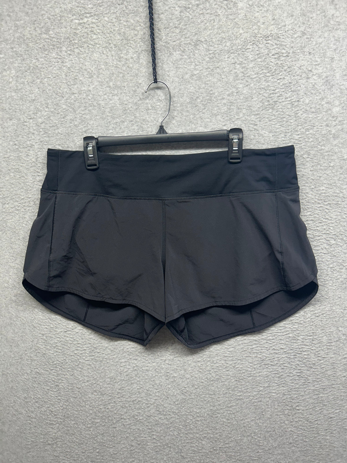Lululemon Speed Up Mid-Rise Short 4" Size 14 Black
