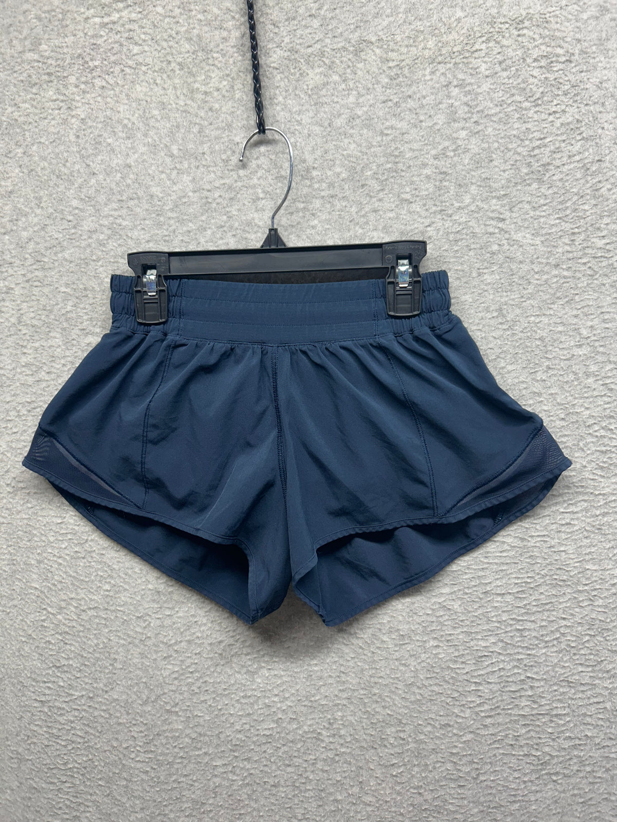 Lululemon Hotty Hot Short II 2.5" Size 4 True Navy (Second Release)
