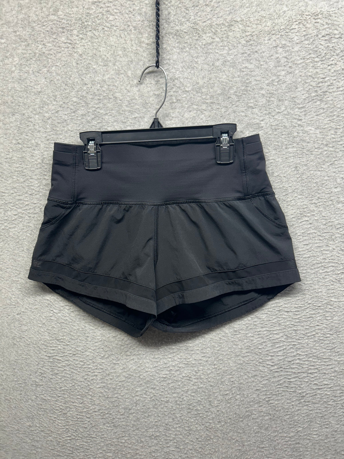Lululemon Pace Perfect Short (3") Size 4 Black