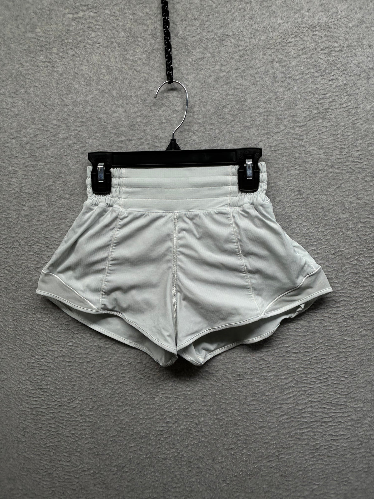Lululemon Hotty Hot Short High-Rise 2.5" Size 0 White