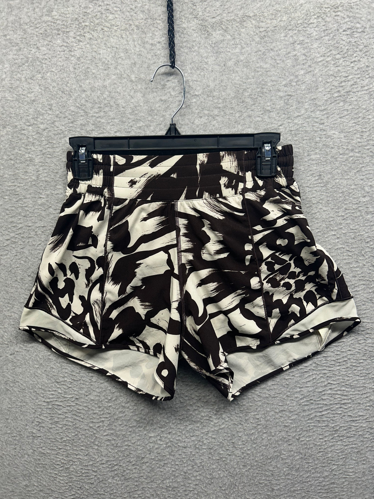 Lululemon Hotty Hot High-Rise Lined Short 4" Size 6 Monarch Bloom Bone Espresso / Bone