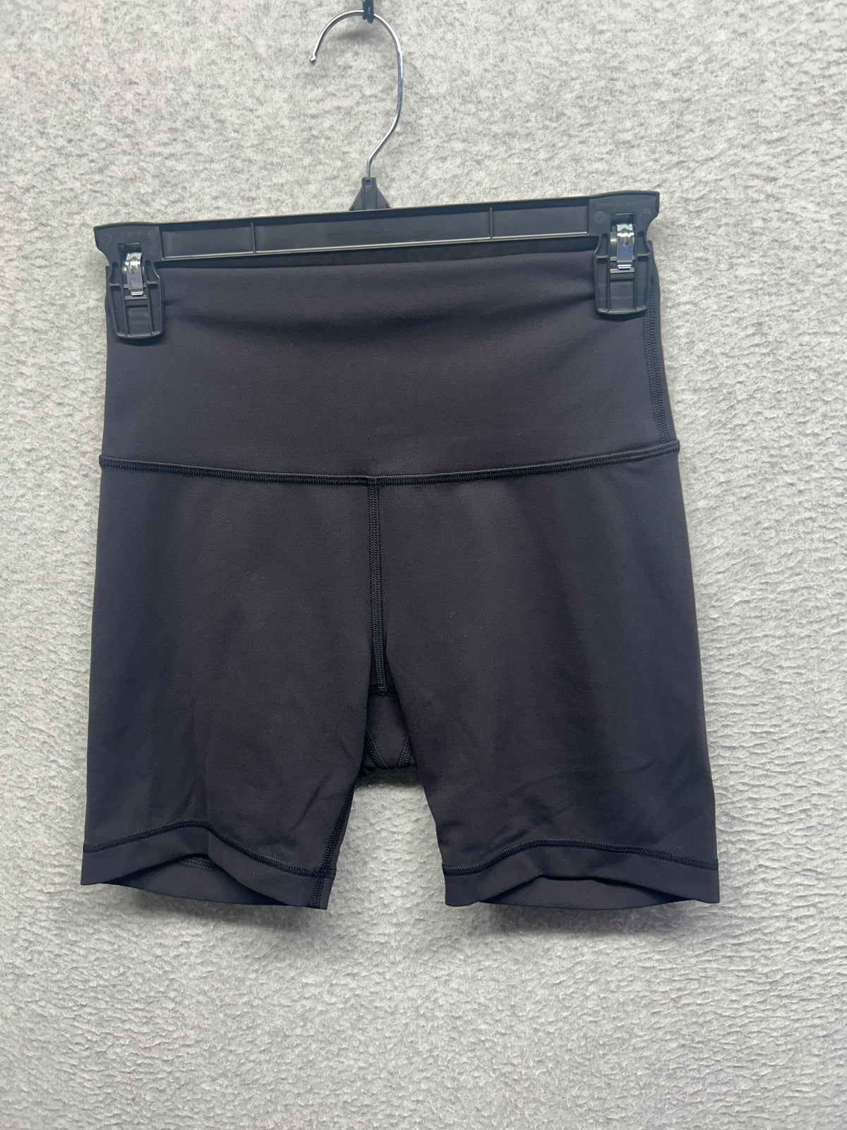 Lululemon Wunder Train High-Rise Short 6" Size 6 Black