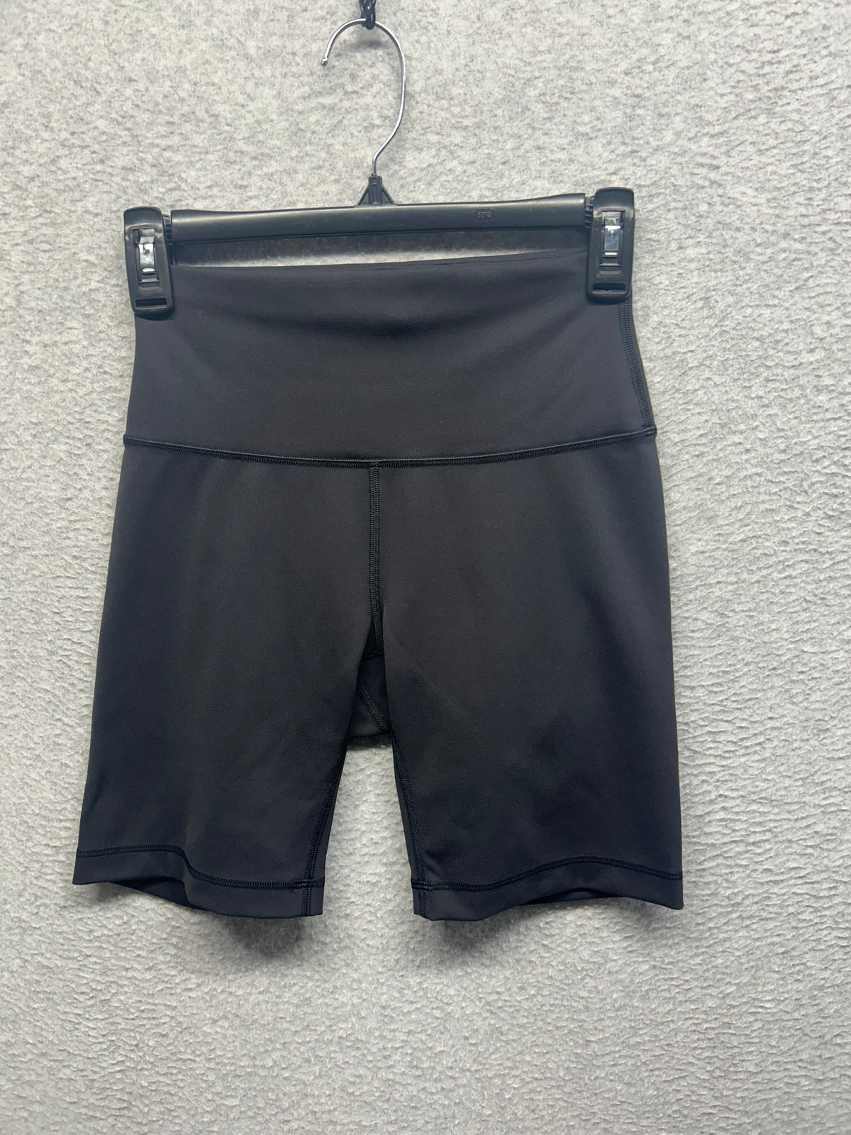 Lululemon Wunder Train Contour Fit High-Rise Short 8" Size 6 Black