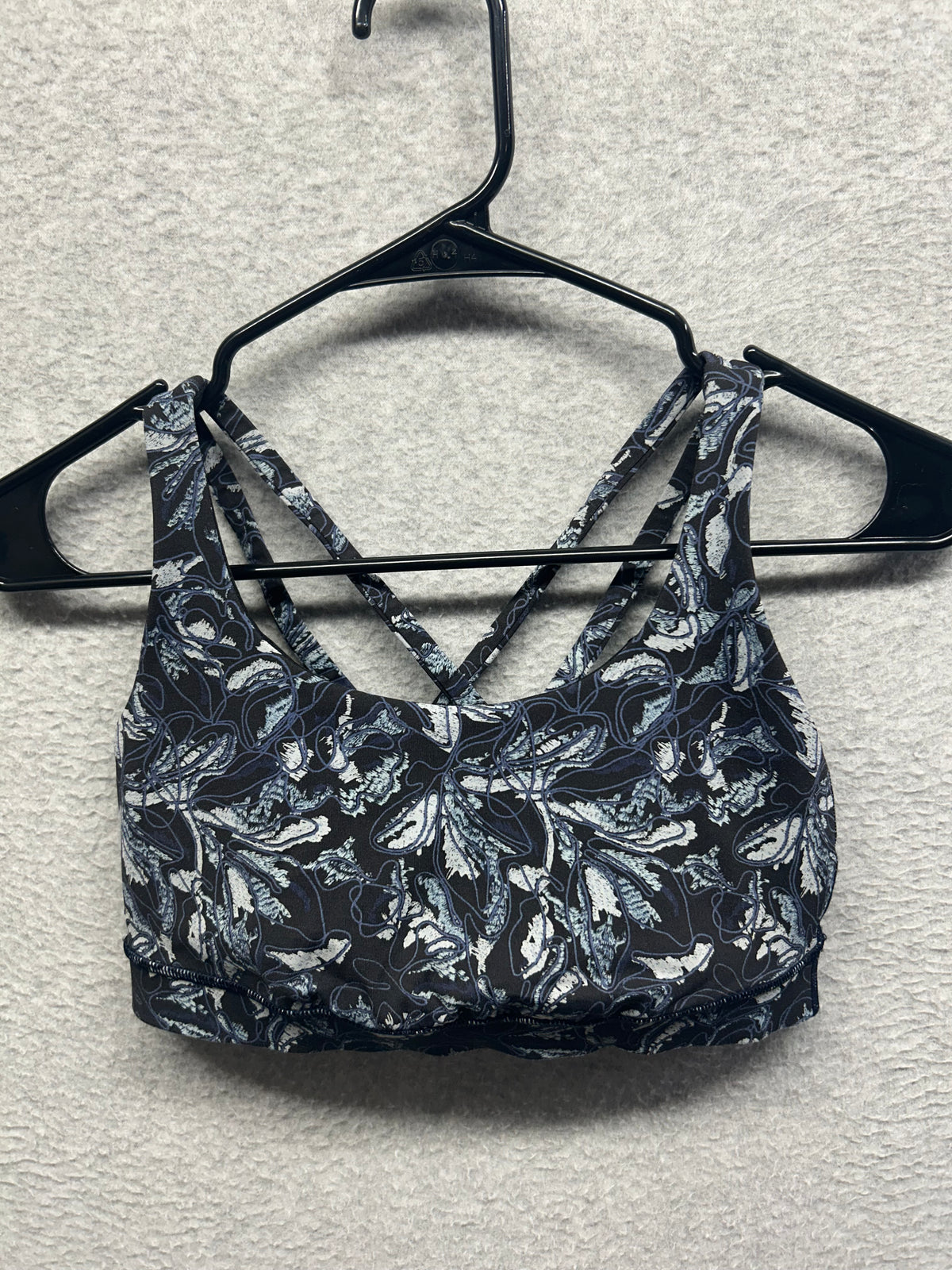 Lululemon Energy Bra Size 6 Embellished Multi