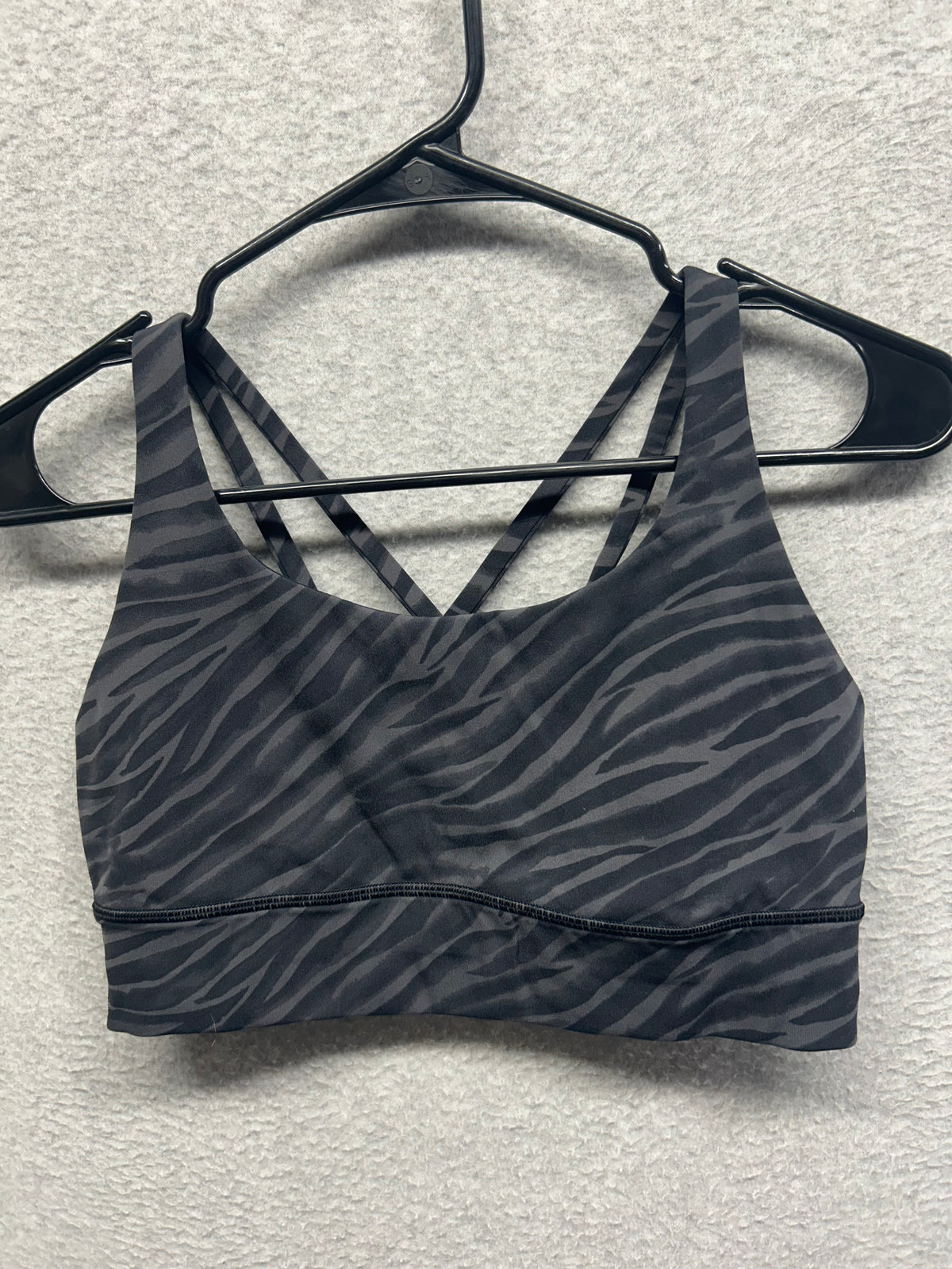 Lululemon Energy Bra Long Line Size 8 Le Tigre Camo Deep Coal Multi