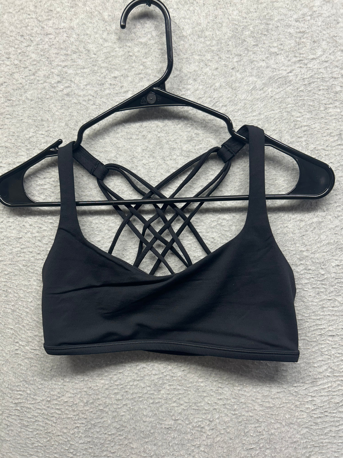 Lululemon Free To Be Bra Wild Size 8 Black