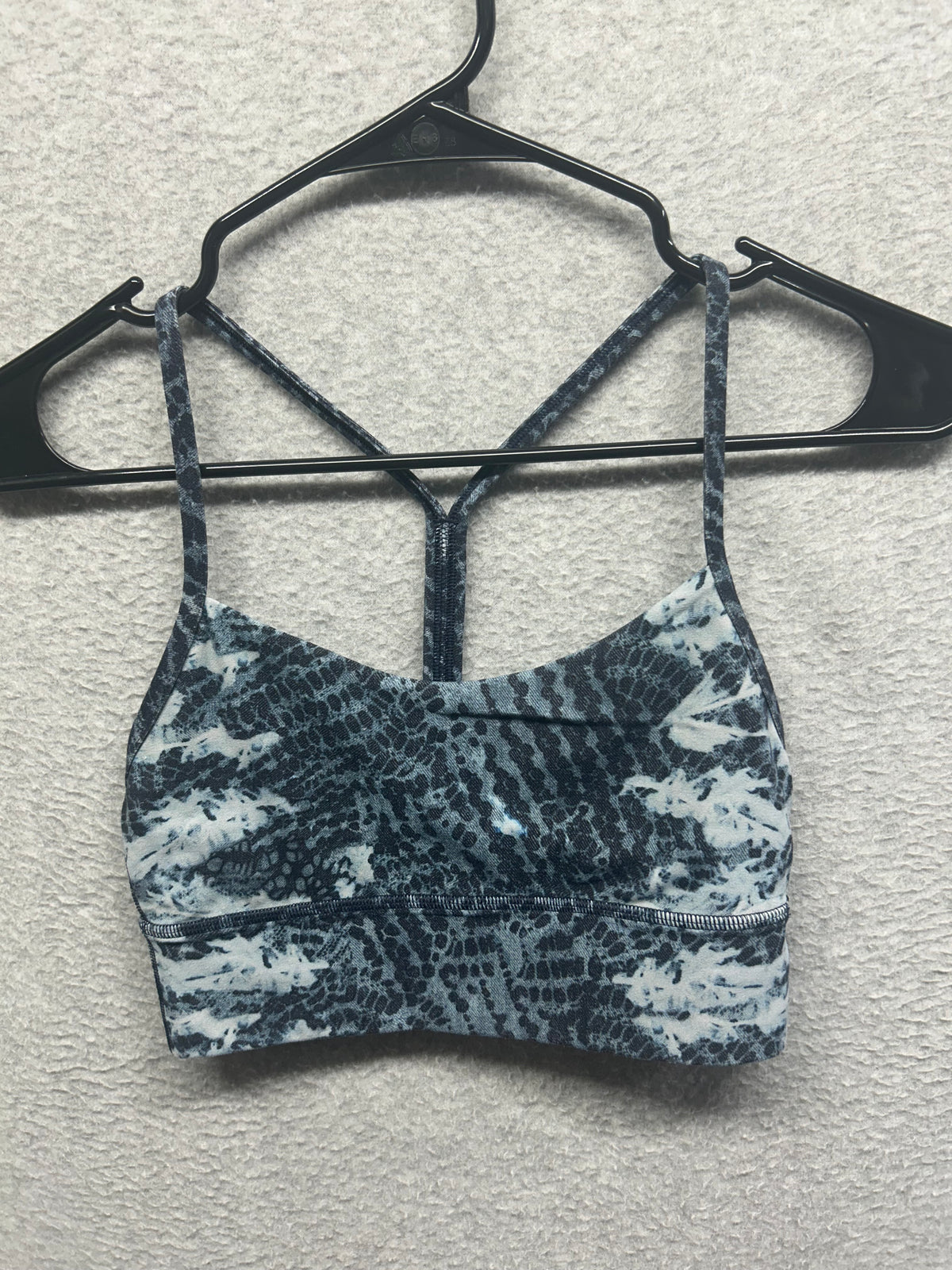 Lululemon Flow Y Bra Long Line Nulu Size 4 Indigo Lace Starlight Multi