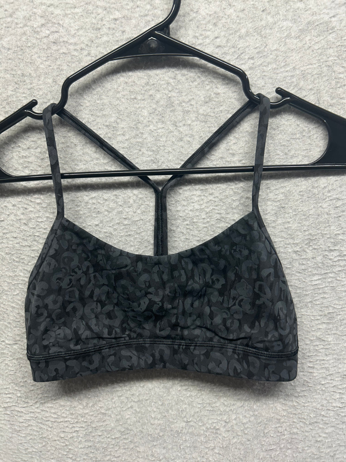 Lululemon Flow Y Nulu Bra Size 6 Cheetah Camo Deep Coal Multi