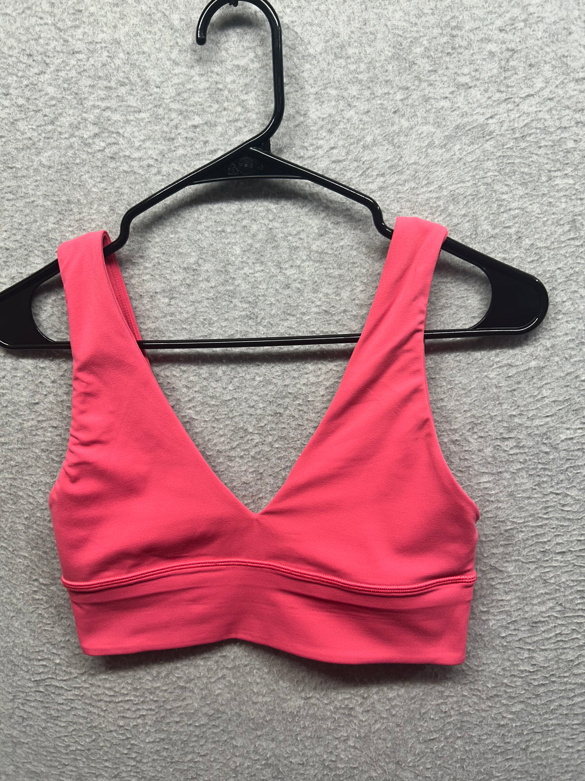 Lululemon Align V-Neck Bra Size 6 Lip Gloss