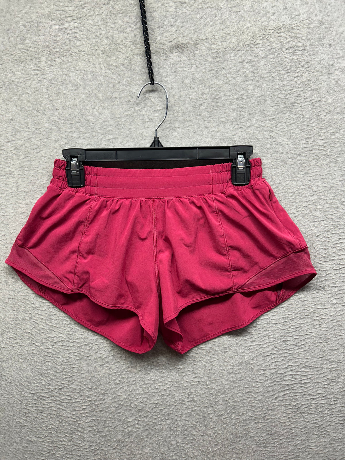 Lululemon Hotty Hot Short II 2.5" Size 8 Violet Red