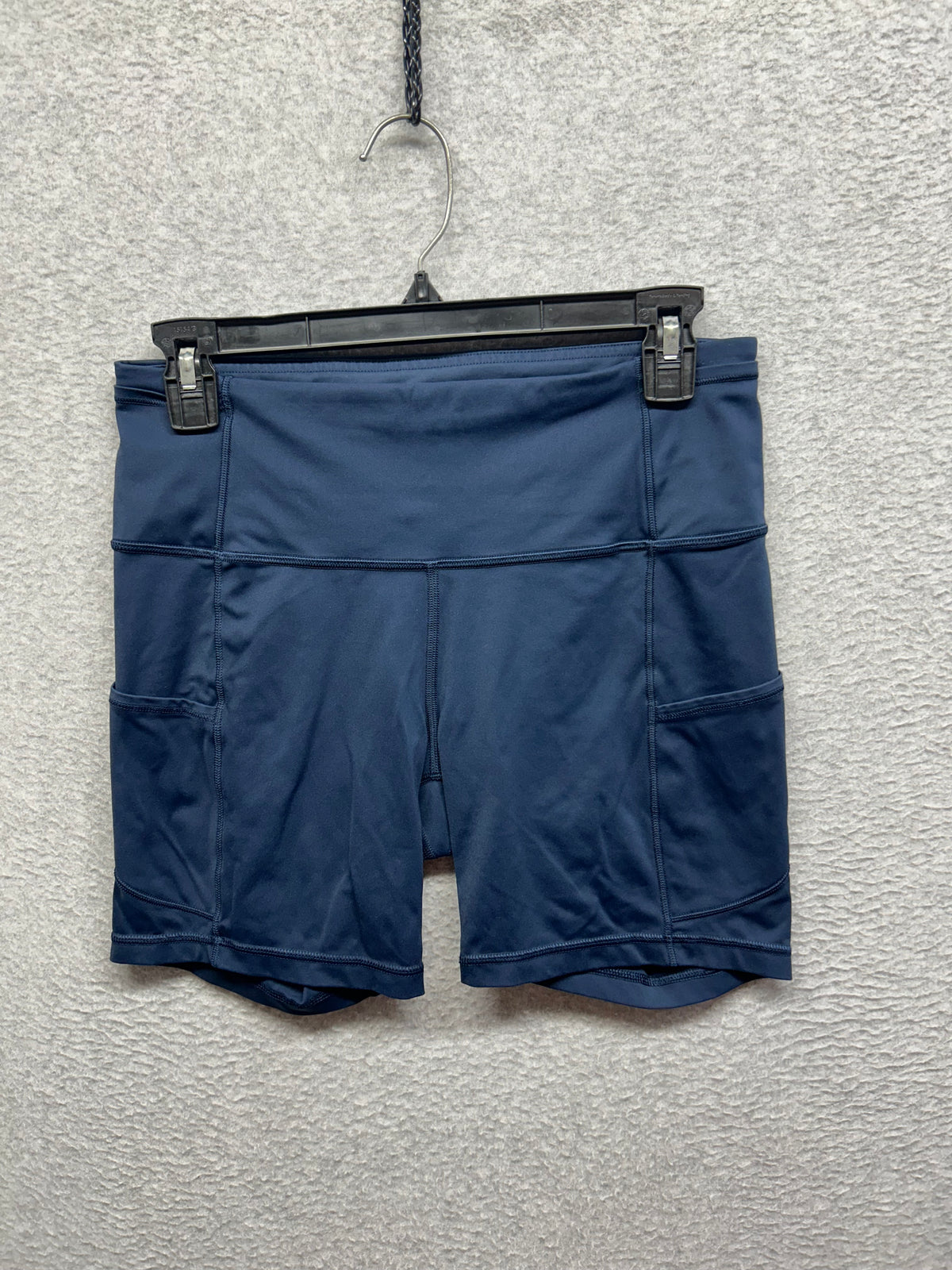 Lululemon Fast and Free Short 6" Size 8 True Navy