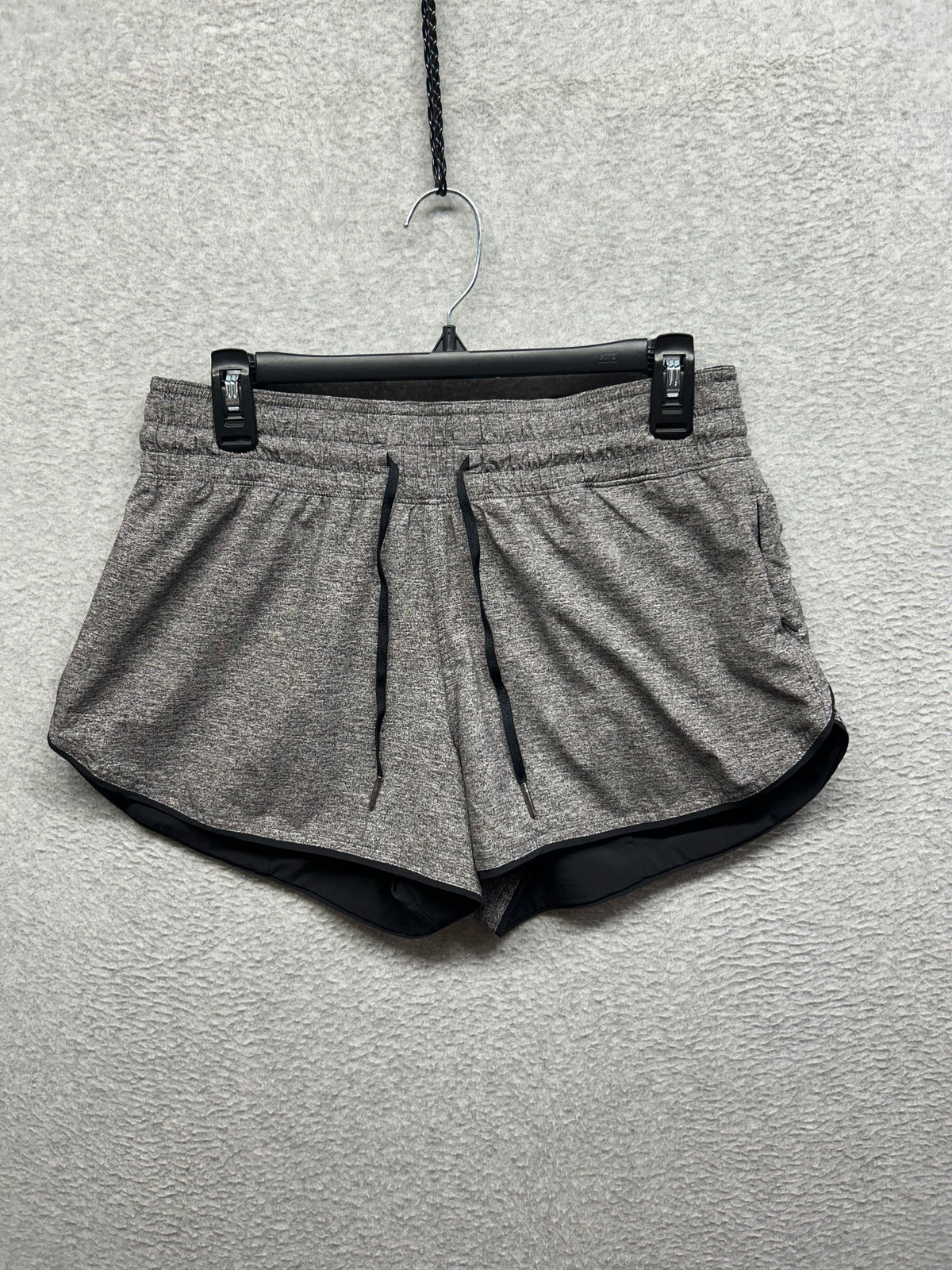 Lululemon Choose A Side Short 3" Size 8 Heather Lux Multi Black / Black