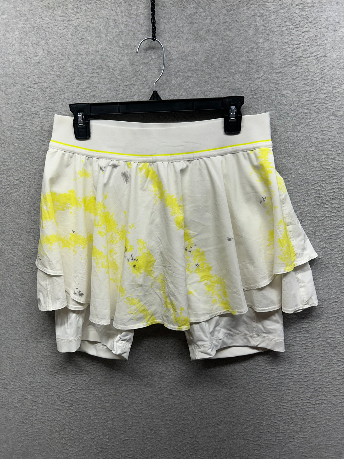 Lululemon Court Rival High-Rise Skirt Extended Liner Size 10 Cross Court Wash Electric Lemon Multi / White
