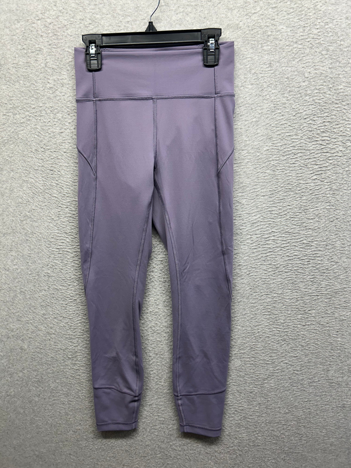 Lululemon In Movement Tight 25" Everlux Size 4 Purple Quartz