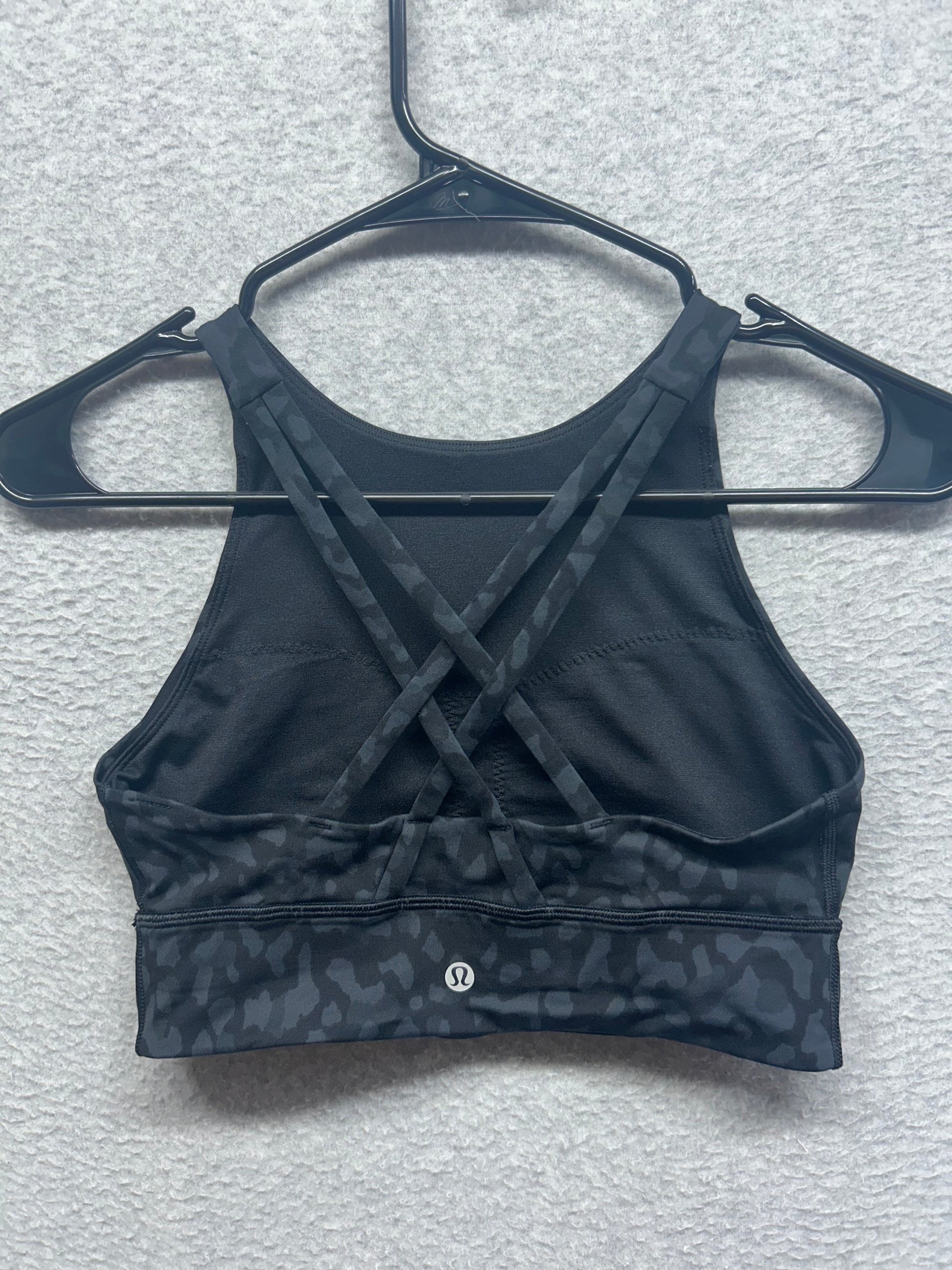 Lululemon Energy Bra High Neck Long Line Medium Support B-D Size 6 Formation Camo Deep Coal Multi