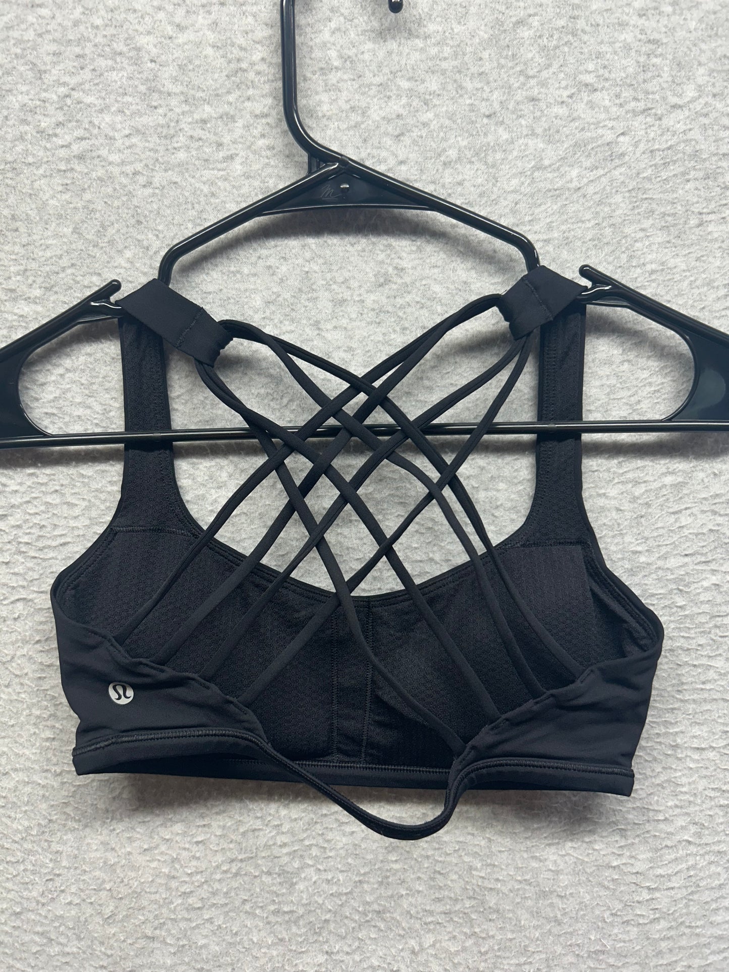 Lululemon Free To Be Bra (Wild) Size 6 Black