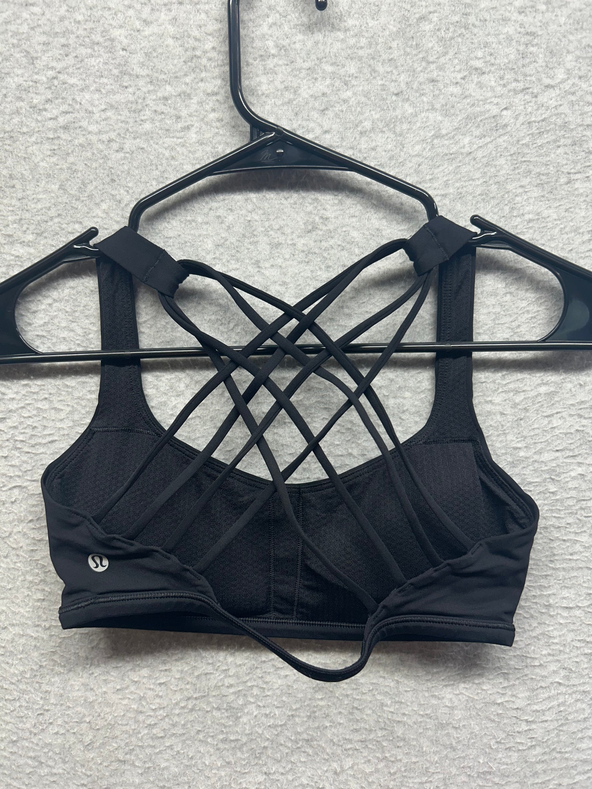 Lululemon Free To Be Bra (Wild) Size 6 Black