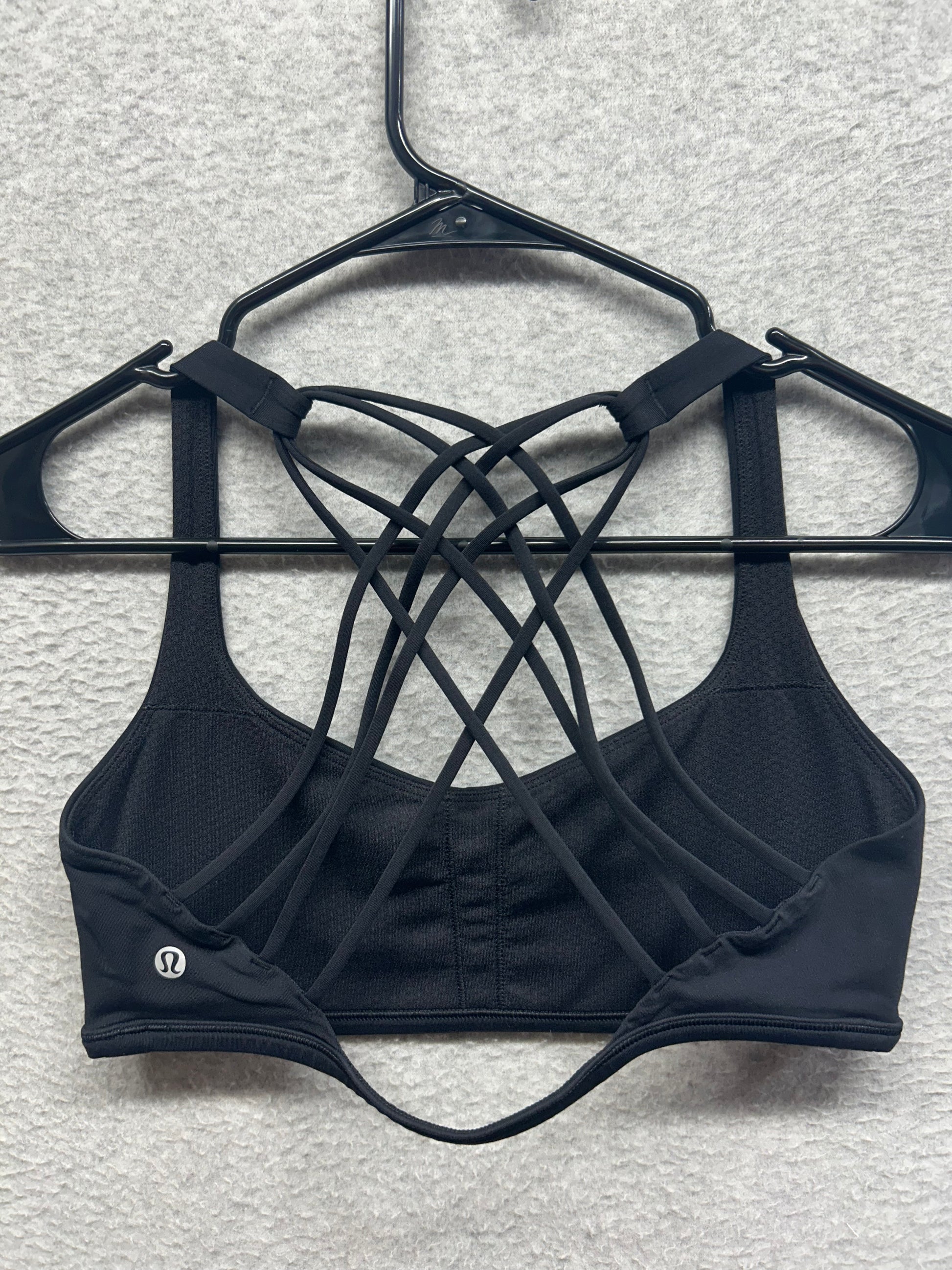Lululemon Free To Be Bra (Wild) Size 8 Black