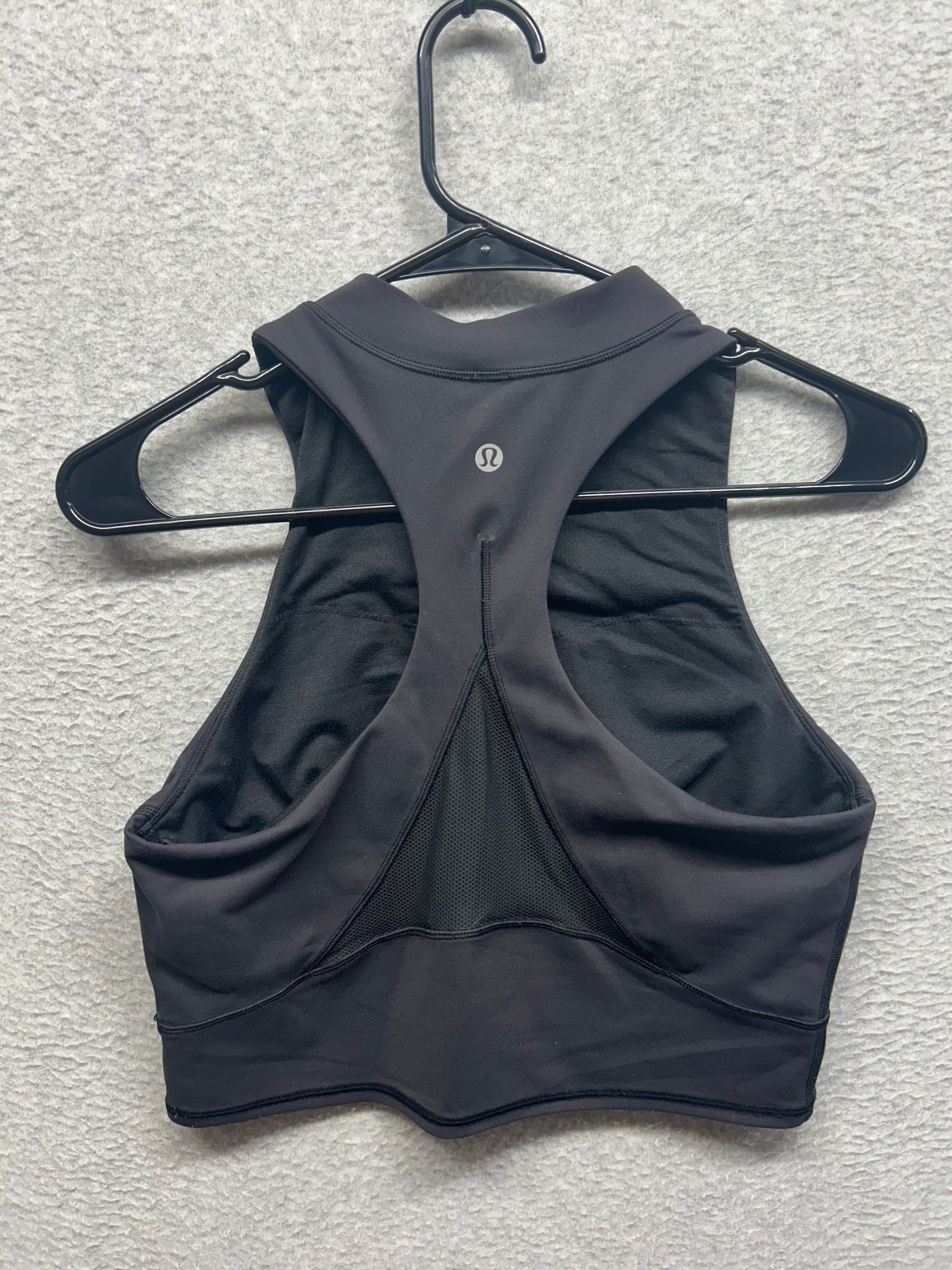 Lululemon Everlux and Mesh Cropped Tank Size 8 Black