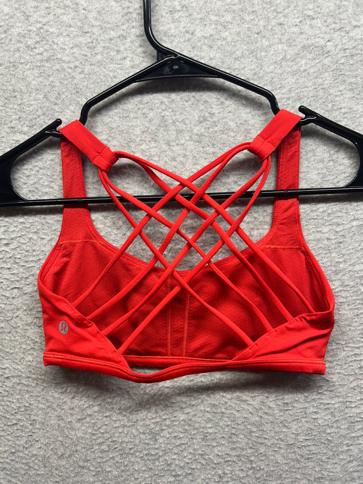 Lululemon Free To Be Bra Wild Size 4 Thermal Red