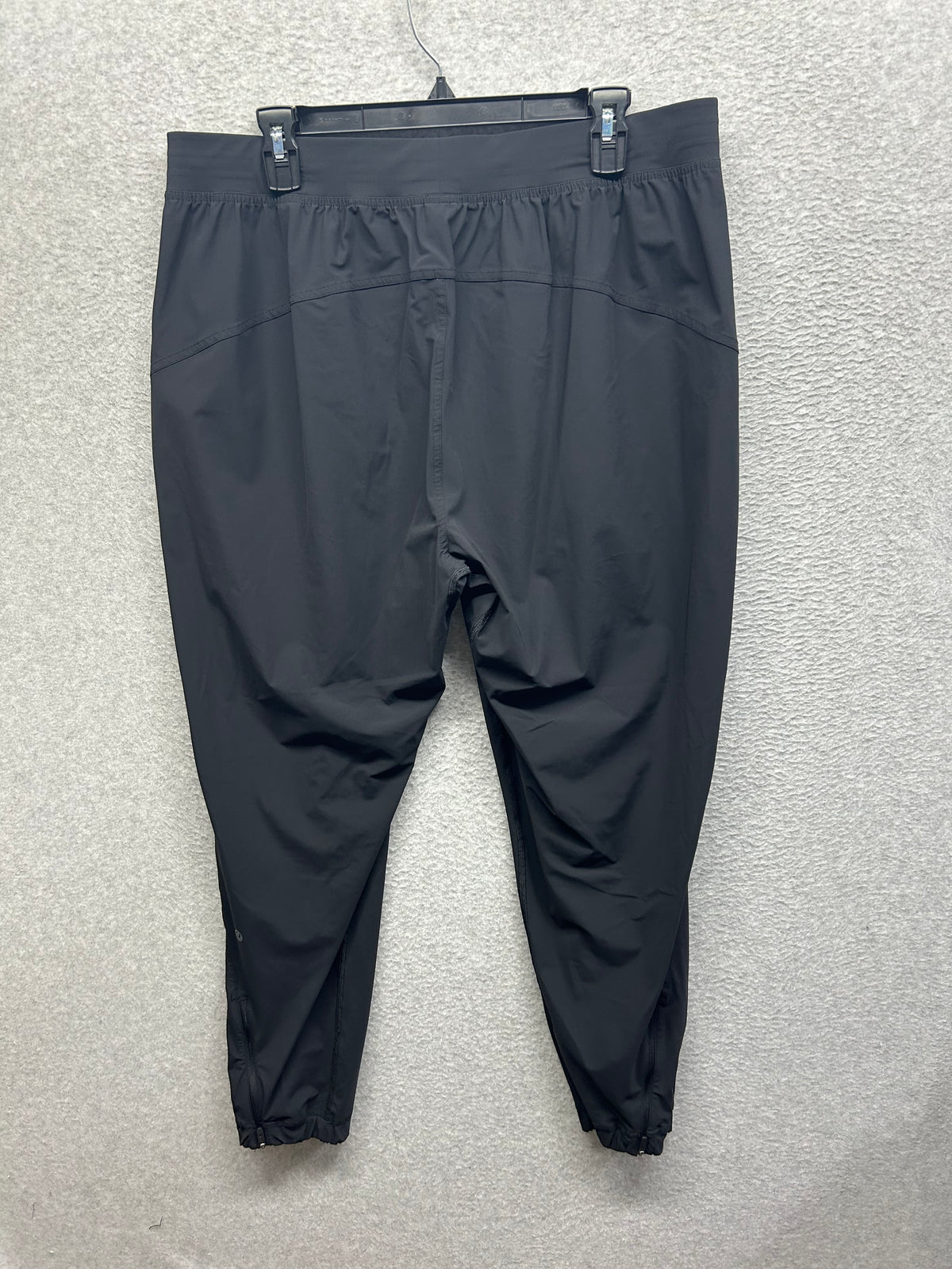 Lululemon Adapted State High-Rise Jogger Size 14 Black