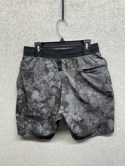 Lululemon License to Train Linerless Short 7" Size S Command Camo Vapor Multi