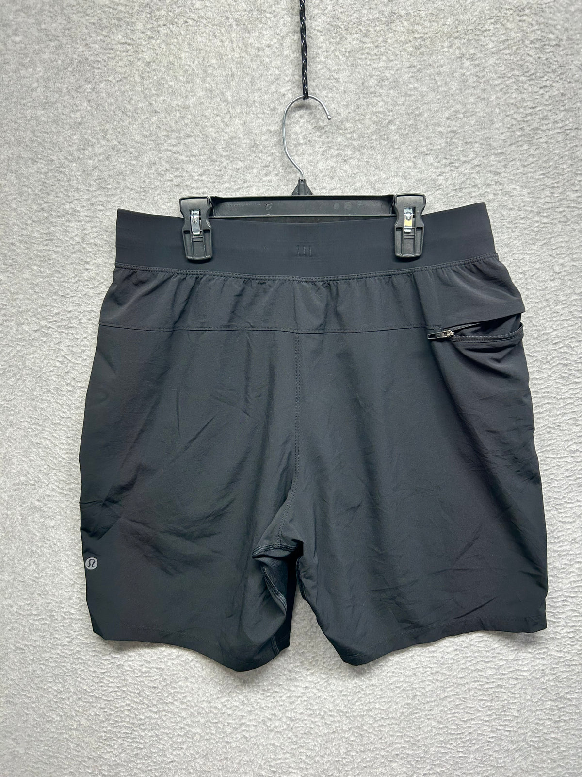Lululemon T.H.E. Short Linerless 7" Size M Black (Second Release)