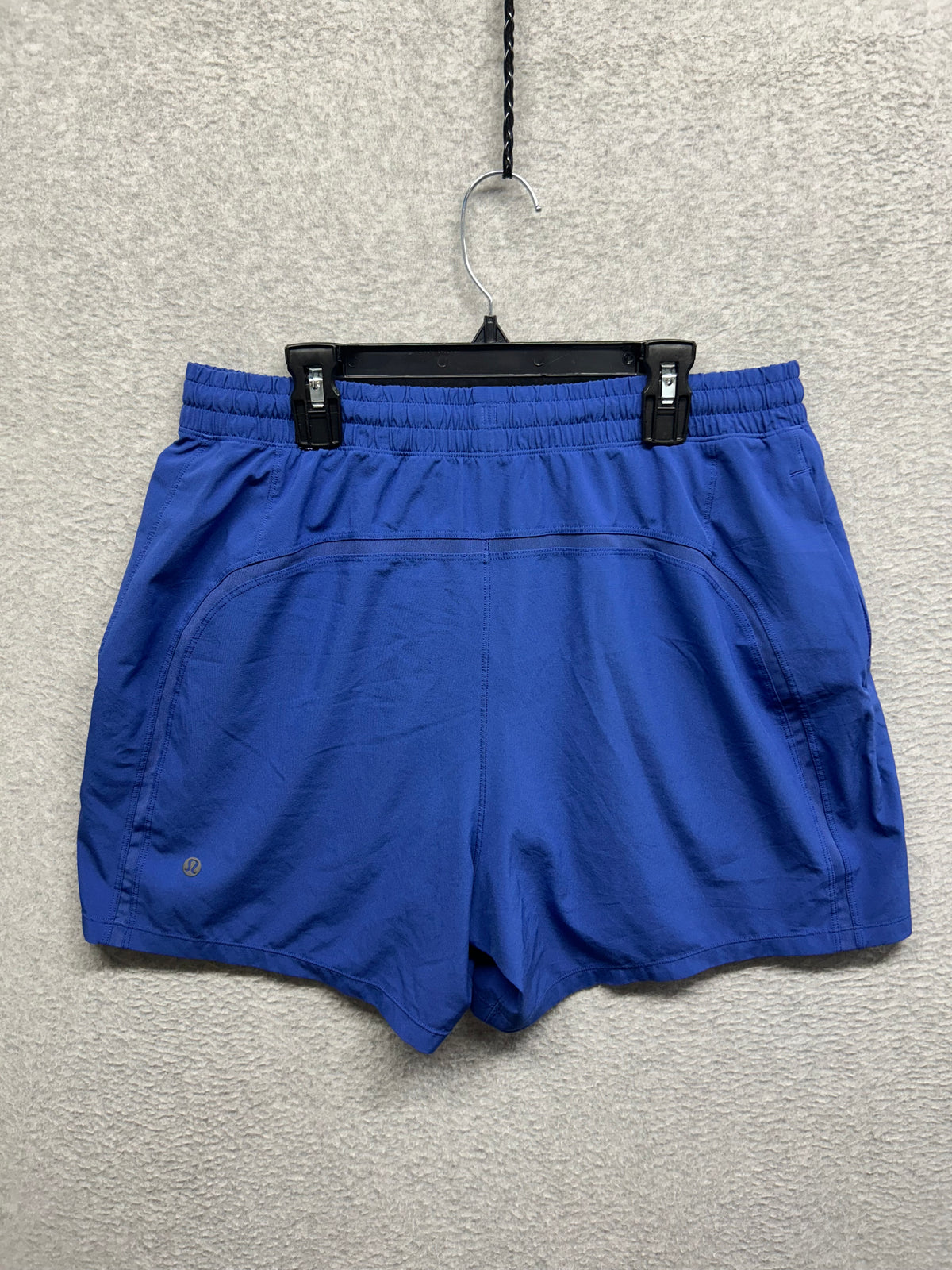 Lululemon Pace Breaker Lined Short 5" Size L Blue