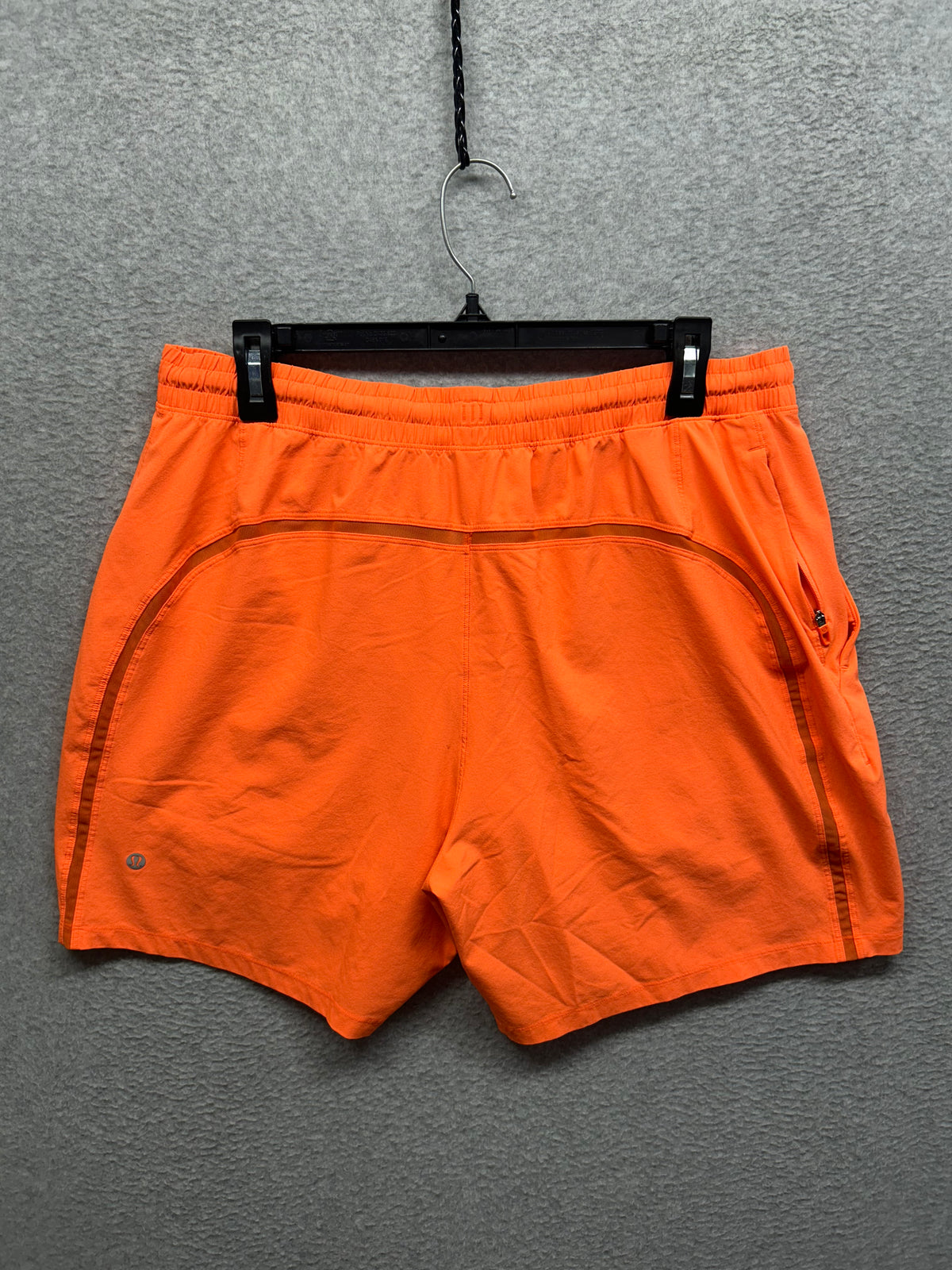 Lululemon Pace Breaker Lined Short 7" Size XL Orange