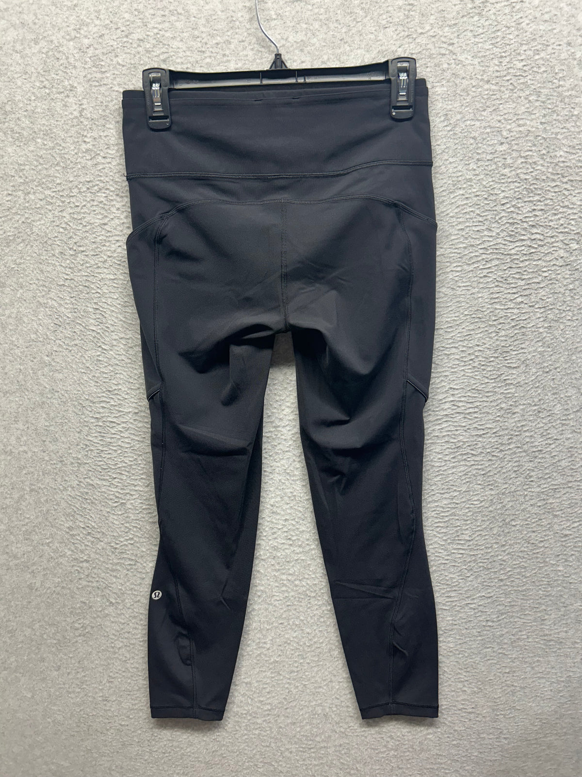 Lululemon Run On Tight (25") Size 6 Black