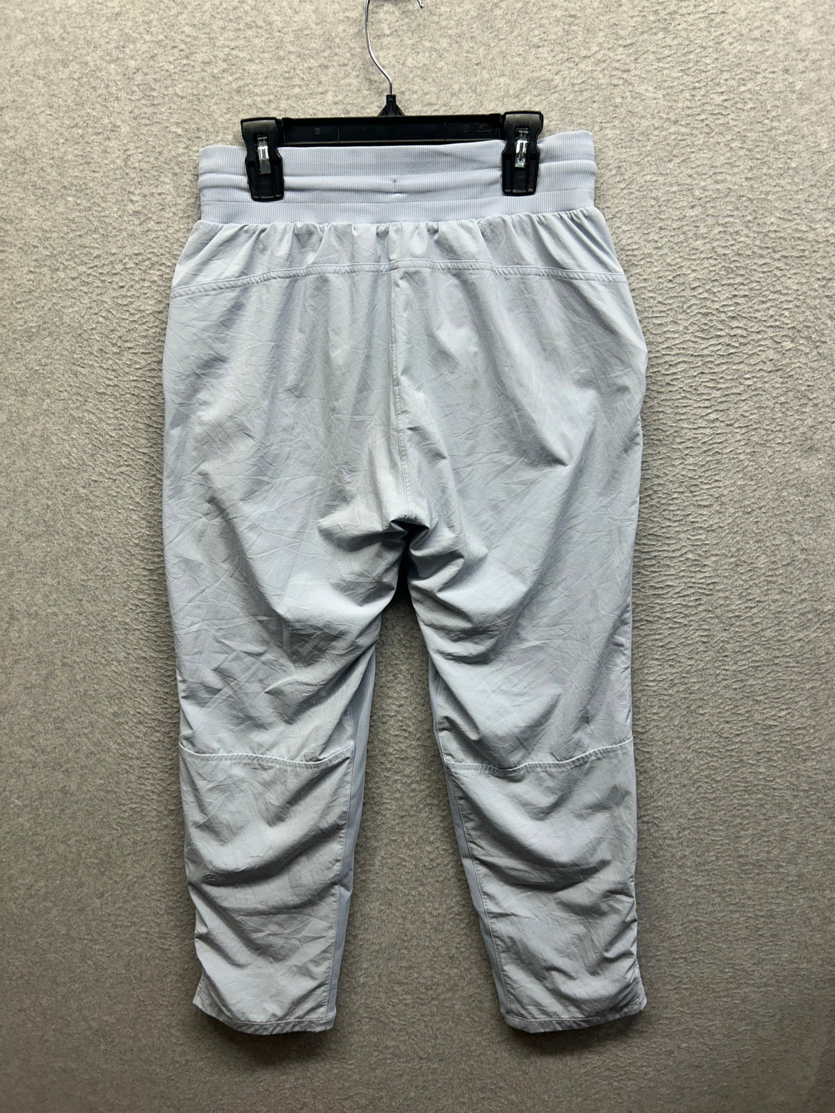 Lululemon Beyond the Studio Crop Size 4 Blue Linen