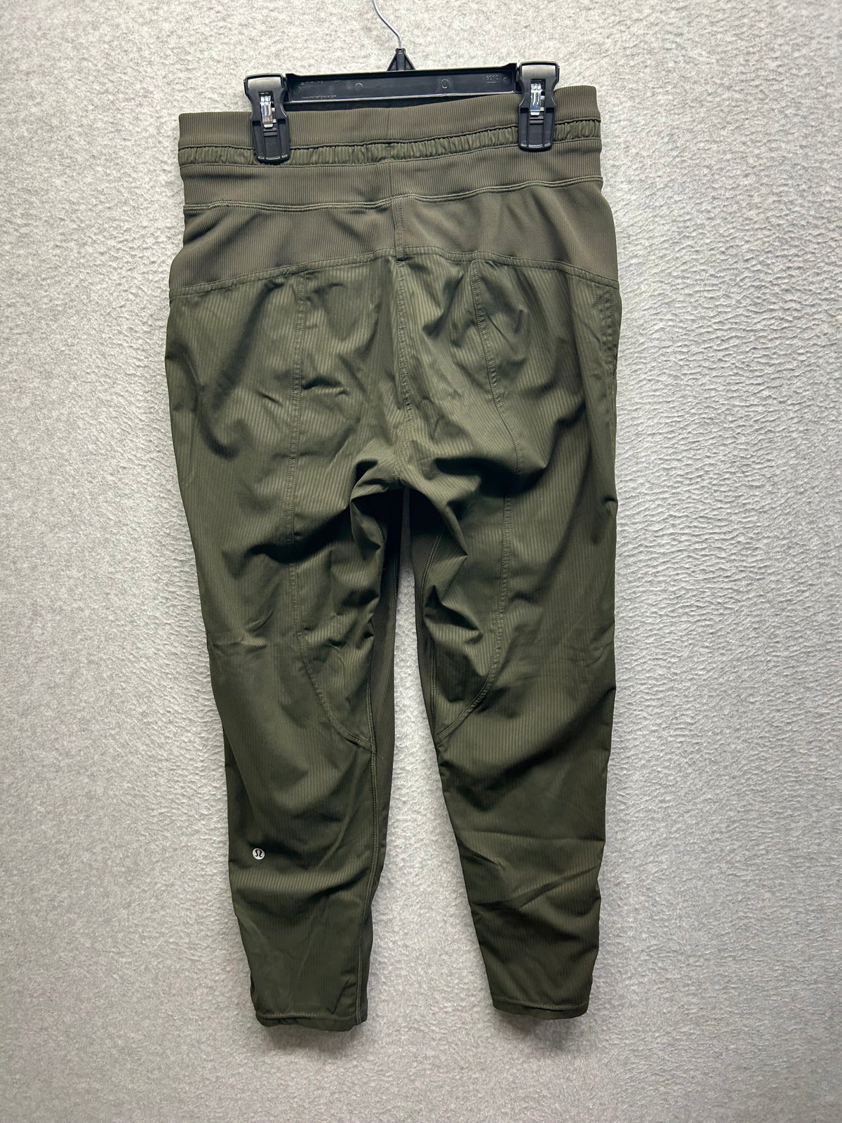 Lululemon Dance Studio Crop II Unlined 20" Size 4 Dark Olive