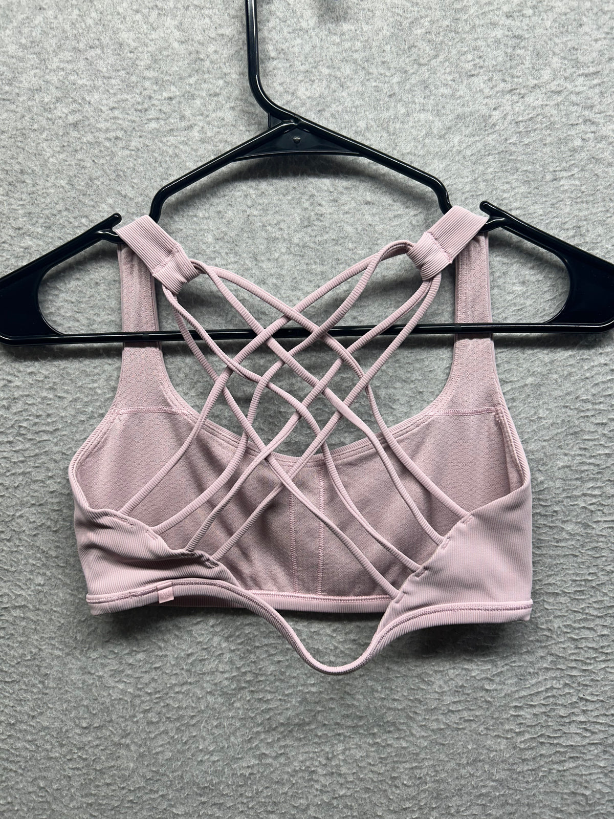 Lululemon Free to Be Ribbed Bra Size 6 Wild Light Support, A/B Cup - Faint Lavender