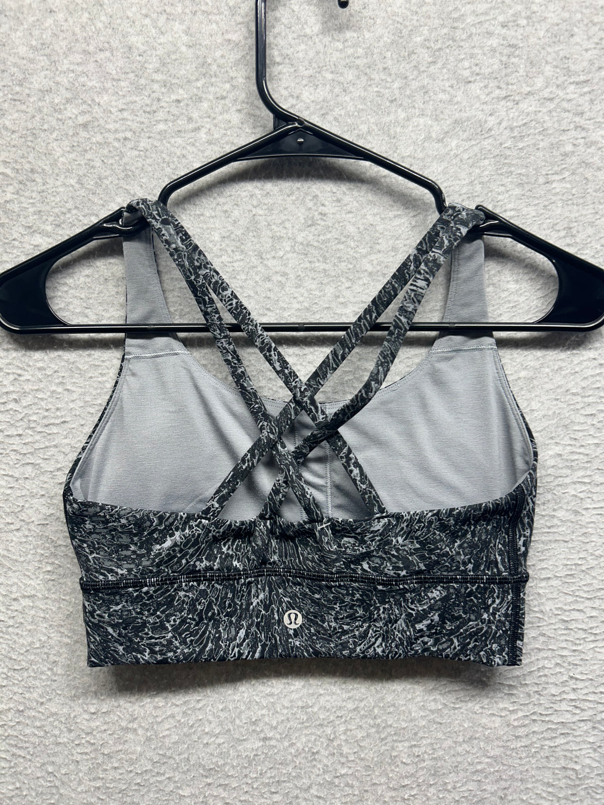 Lululemon Energy Bra Long Line Medium Support, B–D Cup Size 6 Topography Rhino Grey Multi