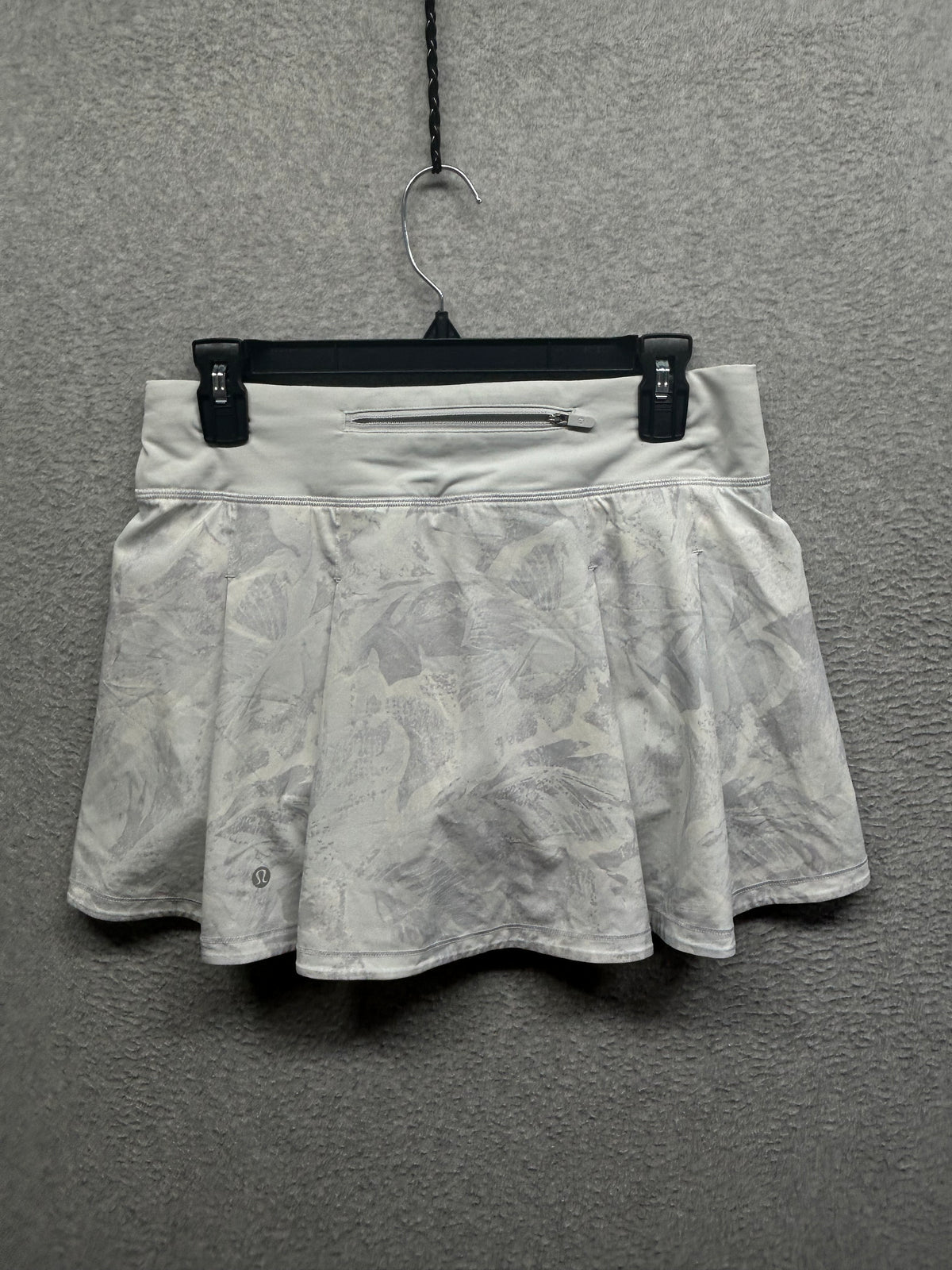 Lululemon Pace Rival Skirt (Tall) No Panels 15" Size 6 Mini Tropical Shadow Starlight Multi / Alpine White