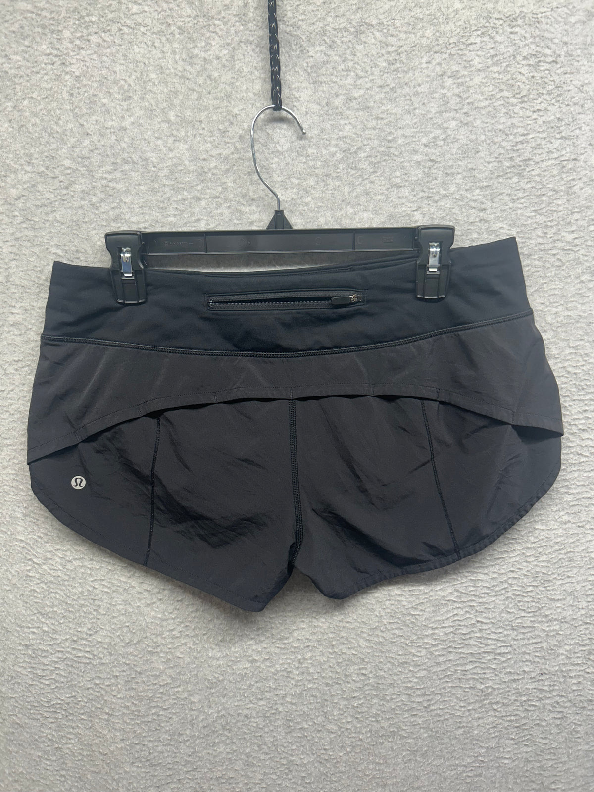 Lululemon Speed Up Short 2.5" Size 8 Black