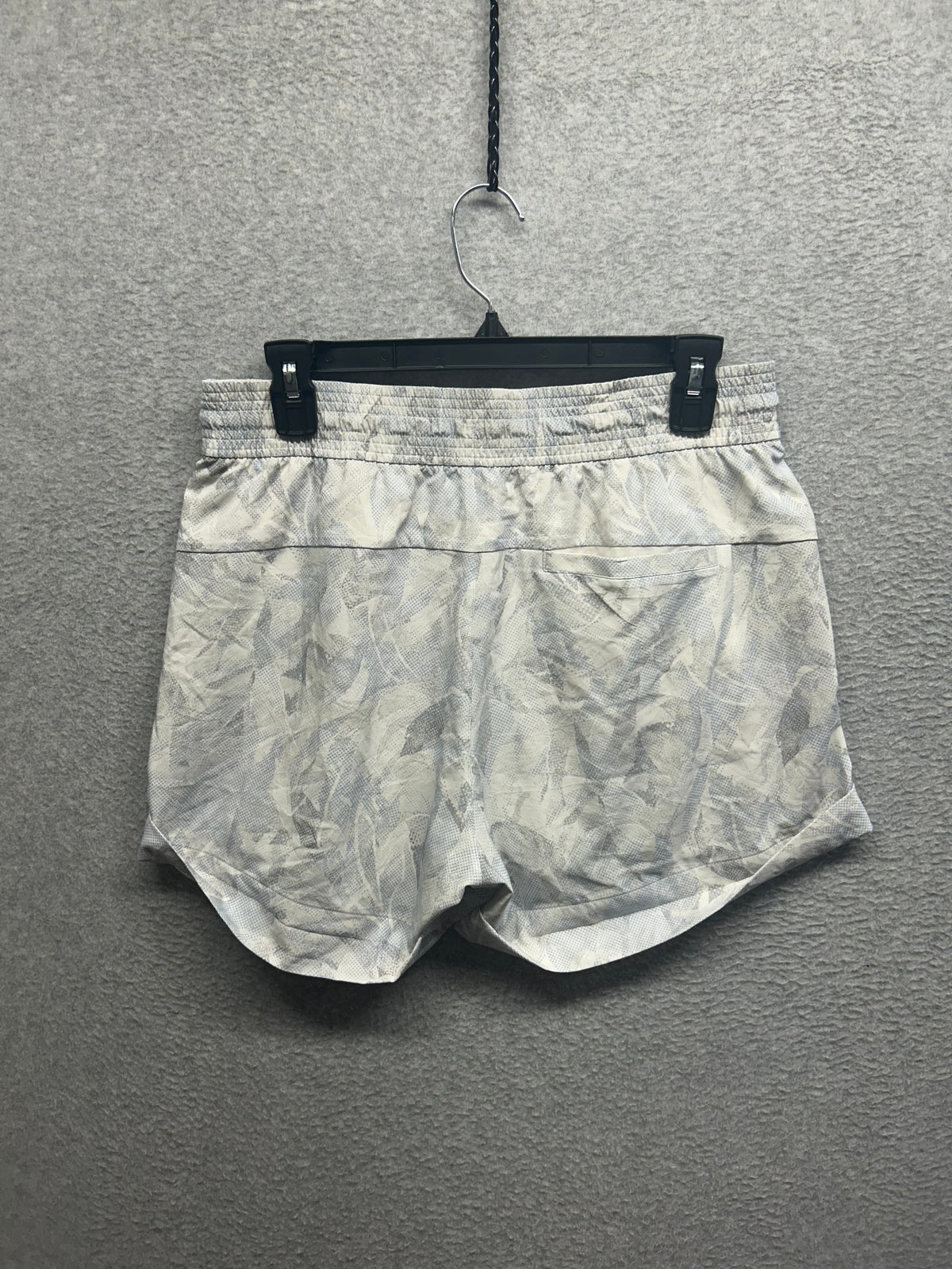 Lululemon Spring Break Away Short 4-way Stretch 3" Size 8 Eternal Wave White Gray Camo