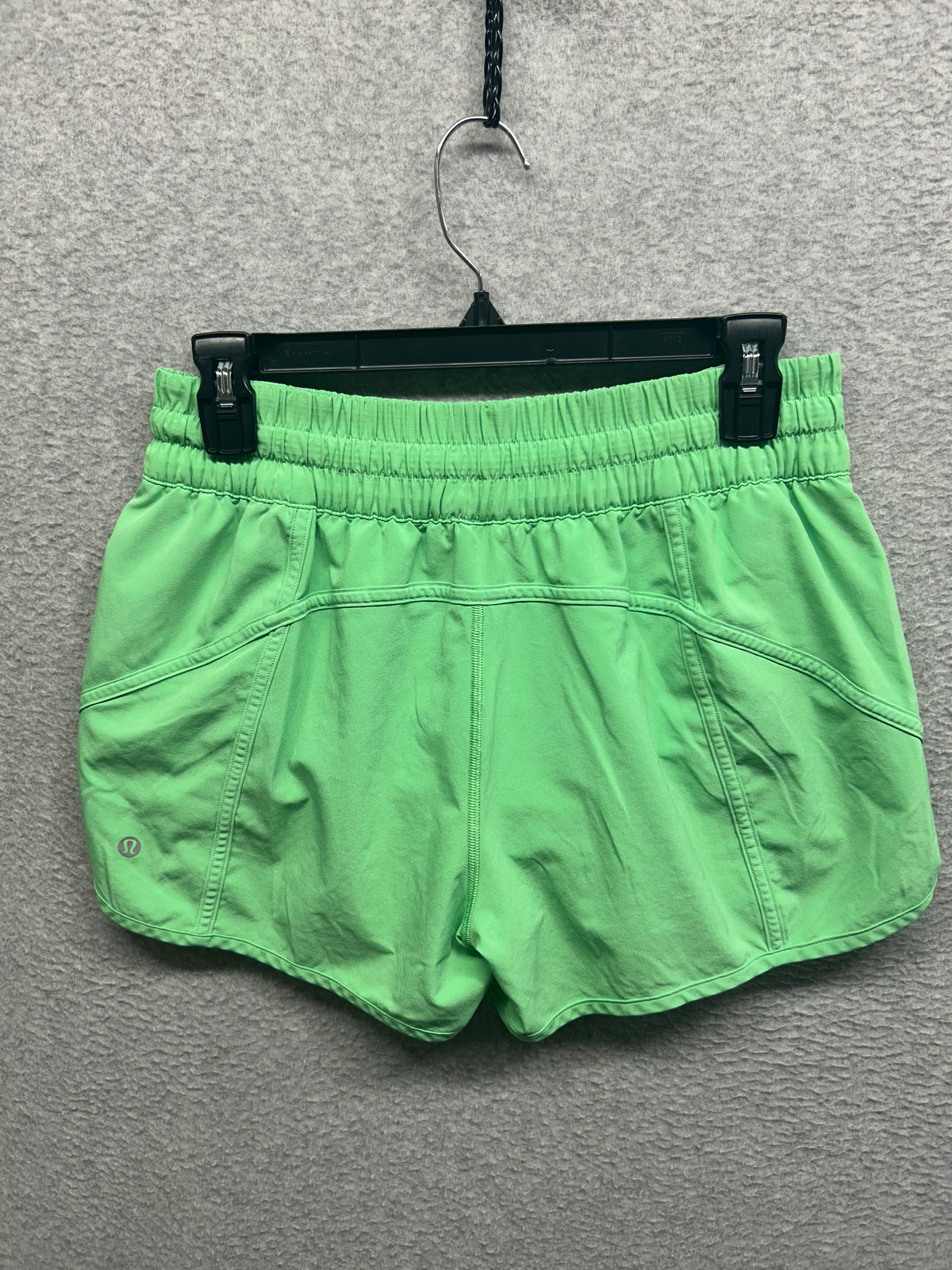 Lululemon Tracker Short V (4") Size 10 Faded Zap