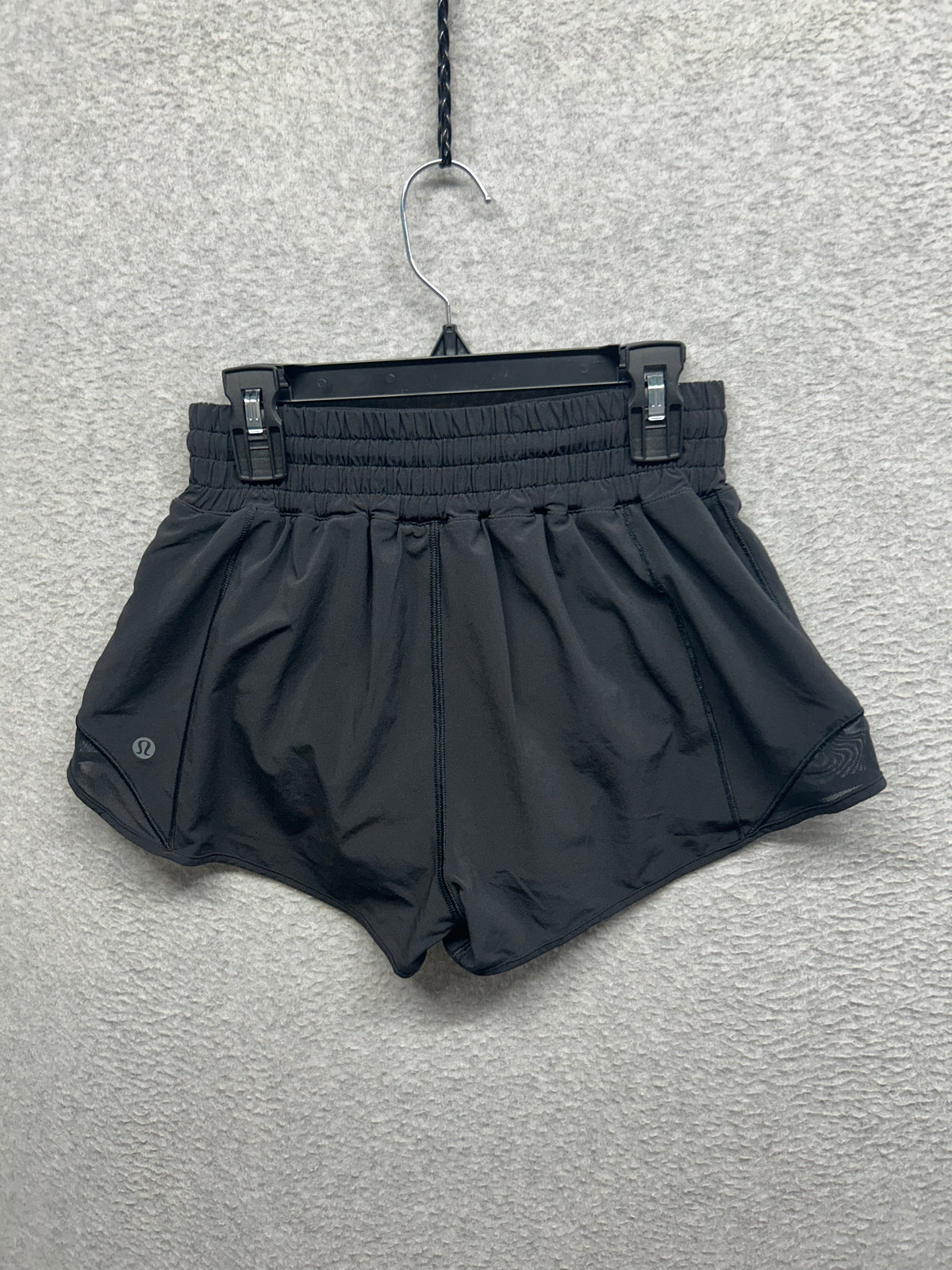 Lululemon Hotty Hot Short High-Rise 2.5" Size 4 Black (Second Release)