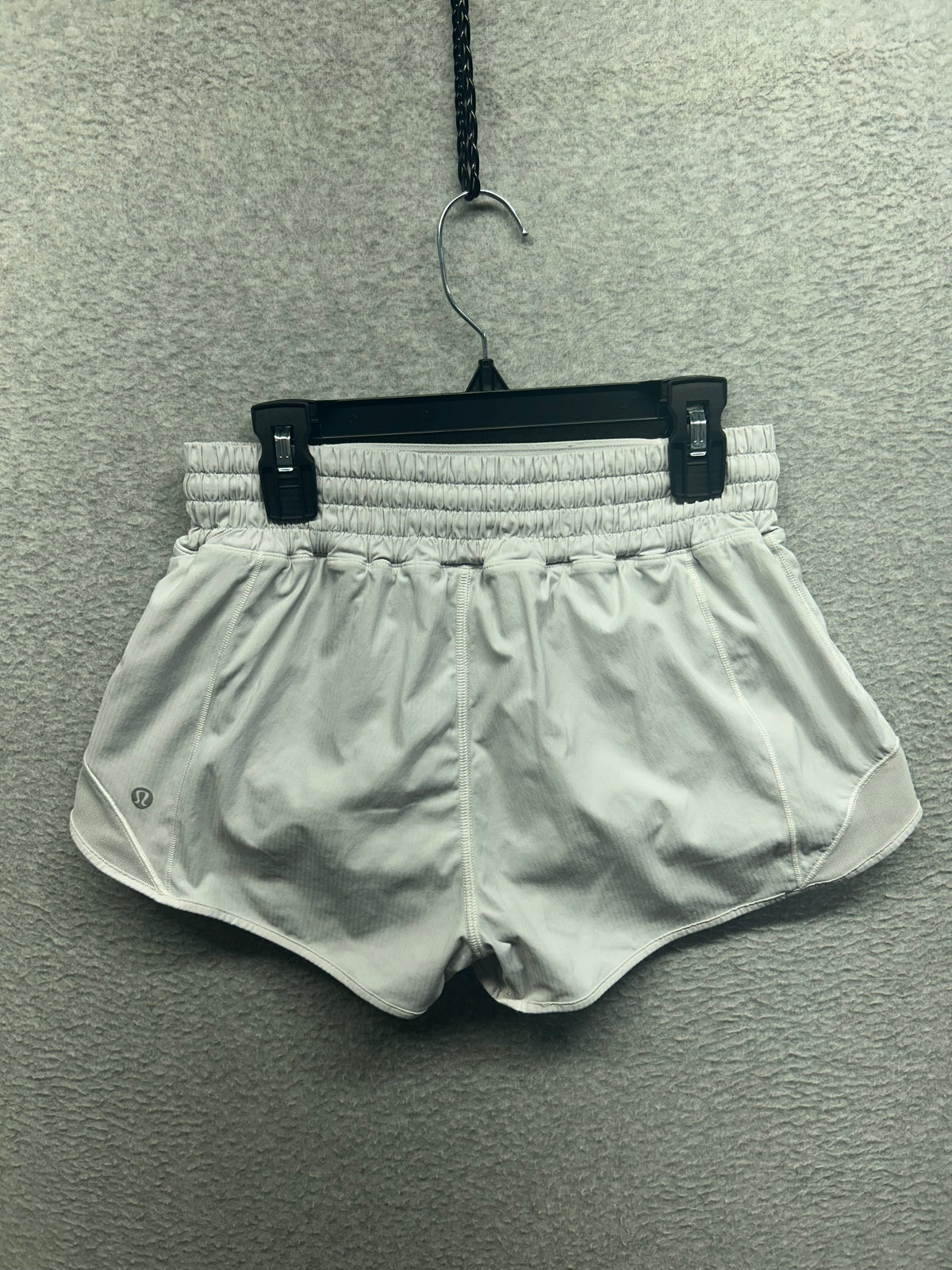Lululemon Hotty Hot Short High-Rise 2.5" Size 4 White