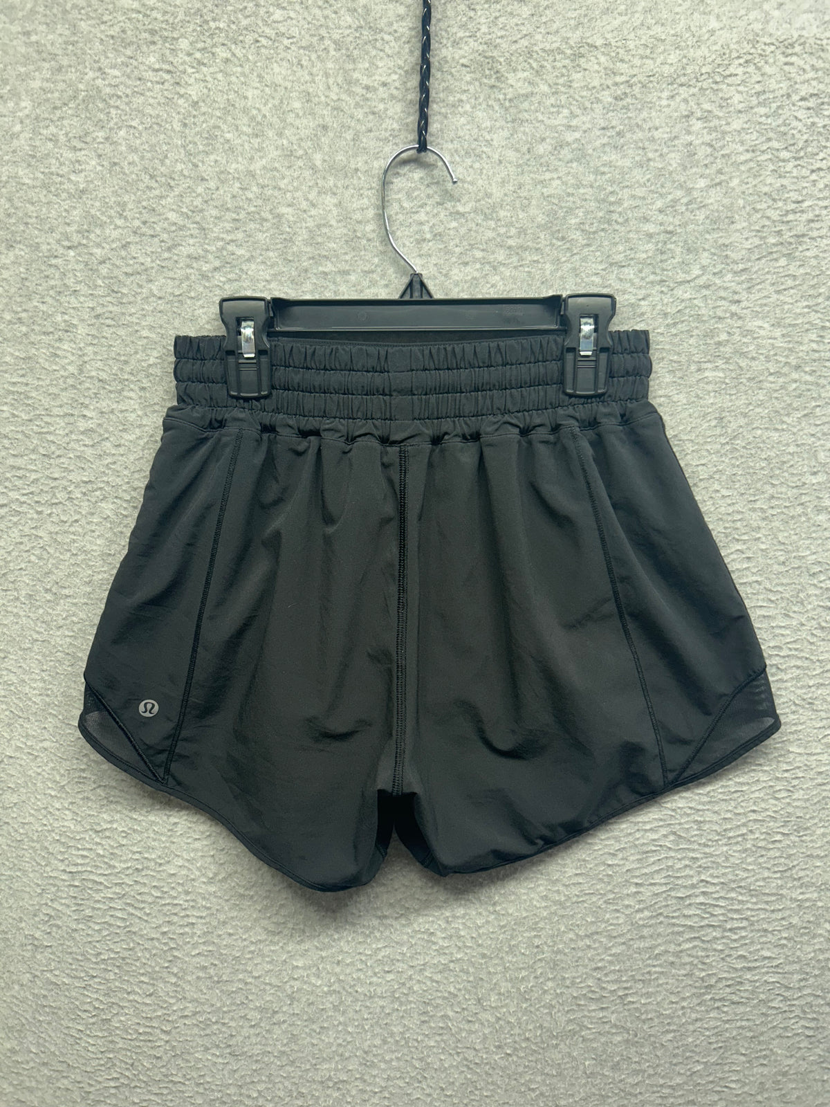 Lululemon Hotty Hot Short High-Rise Long 4" Size 4 Black